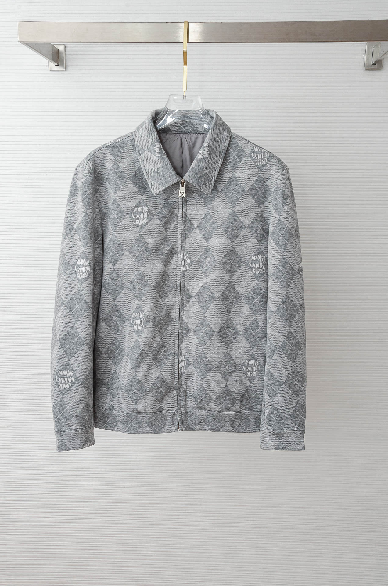 LV 2025FW最新棋盘格男士翻领夹克外套#这个季节适合各种穿搭，让您在享受时尚的同时，也能感受到温暖