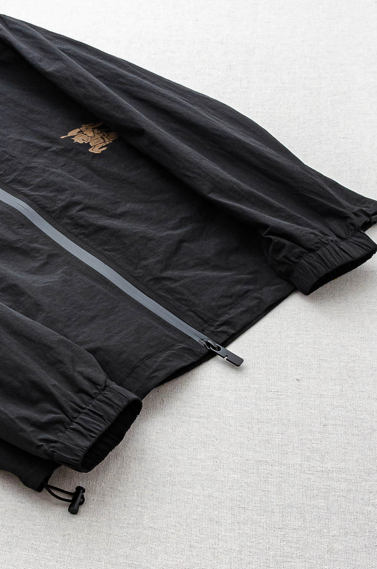 BUR#BERRY 巴宝/莉2025新品连帽防水夹克外套，同步官网发售！原厂代工出品，该款夹克外层超柔聚