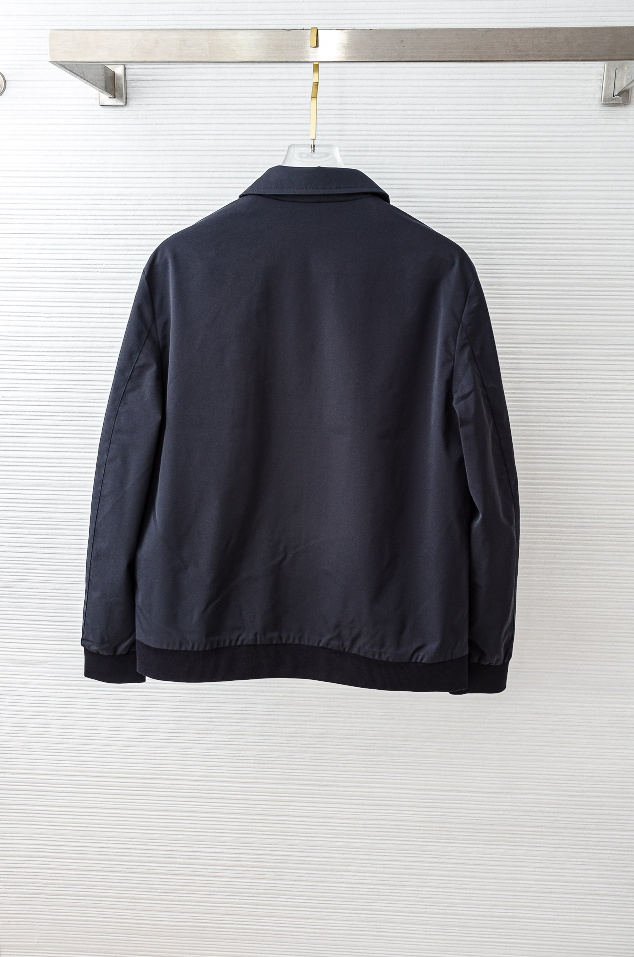 25FW秋冬最新出品 棉质BUR王牌尖货， 原厂原料棉纺厂特供长绒精纺棉质混纺斜纹材质打造。内侧为 Bu