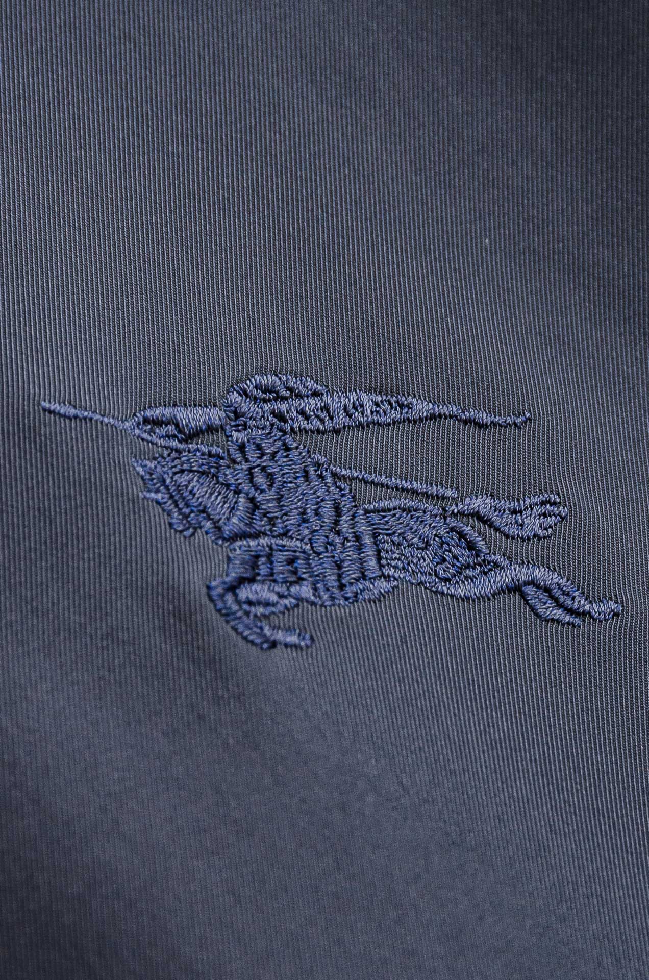 25FW秋冬最新出品 棉质BUR王牌尖货， 原厂原料棉纺厂特供长绒精纺棉质混纺斜纹材质打造。内侧为 Bu