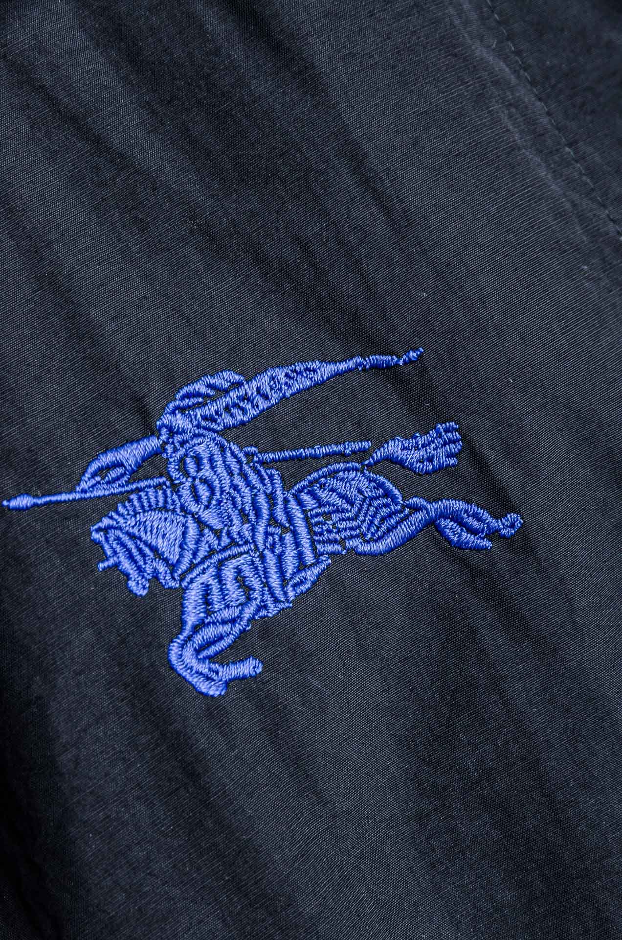 ☀️☀️BURB/ERRY 巴宝/莉2025FW 秋冬最新连帽设计男士休闲马甲夹克外套#轻薄防风面料，柔