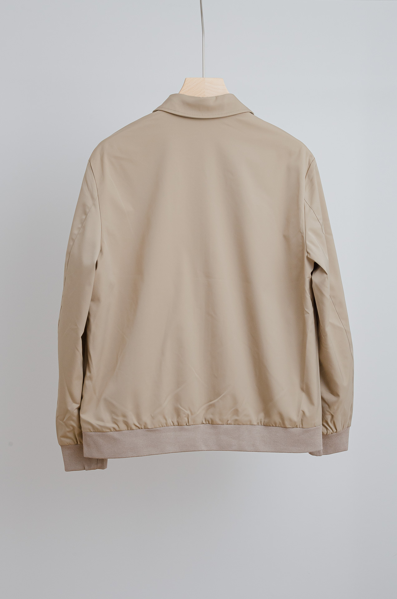 ☀️☀️26 ss最新出品 棉质BUR王牌尖货， 原厂原料棉纺厂特供长绒精纺棉质混纺斜纹材质打造。内侧为