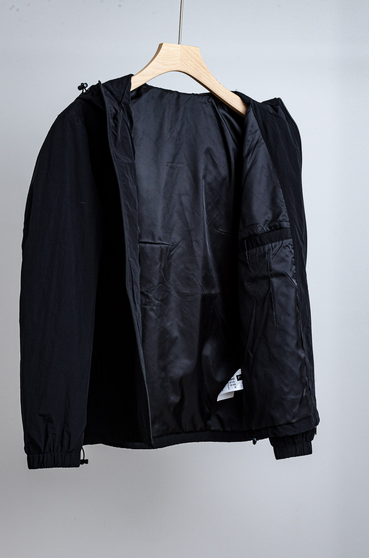 ☀️☀️ BUR#BERRY 巴宝/莉2025新品连帽防水夹克外套，同步官网发售！原厂代工出品，该款夹克