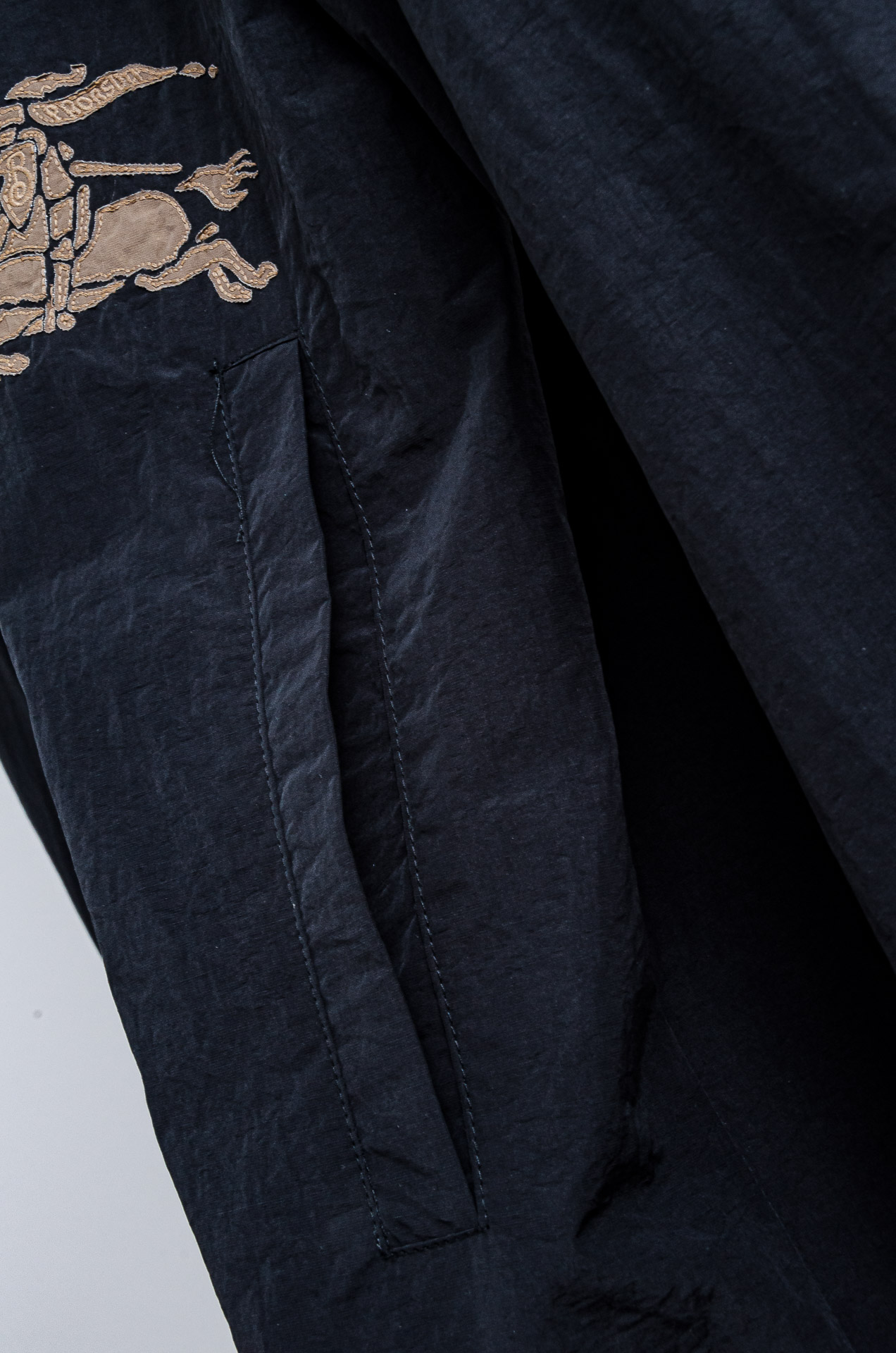 ☀️☀️ BUR#BERRY 巴宝/莉2025新品连帽防水夹克外套，同步官网发售！原厂代工出品，该款夹克