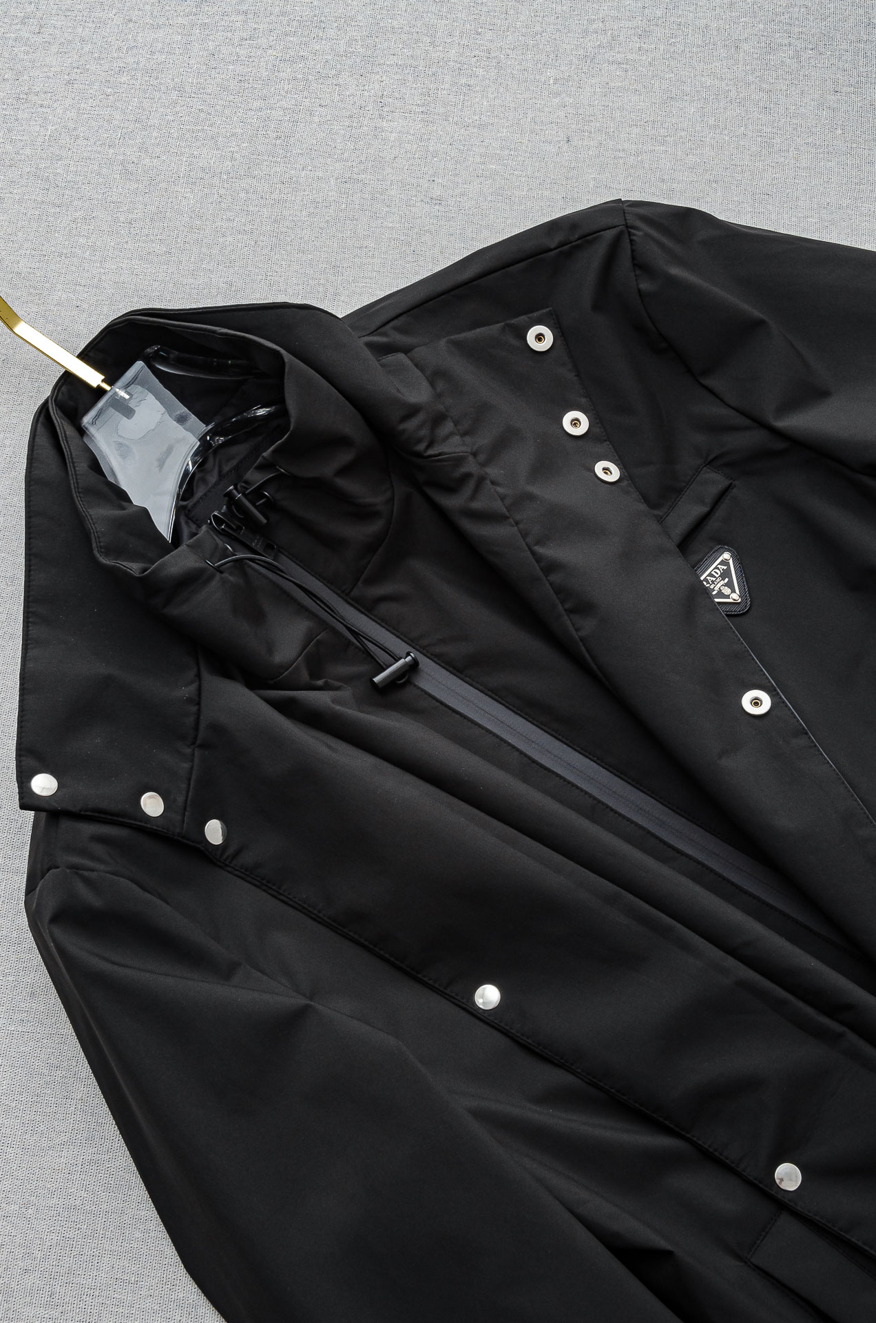 🌾Pr#ada普/拉达2026FW最新男士休闲夹克外套#上身十分的舒适，质感超级的细腻且柔软！休闲商务都