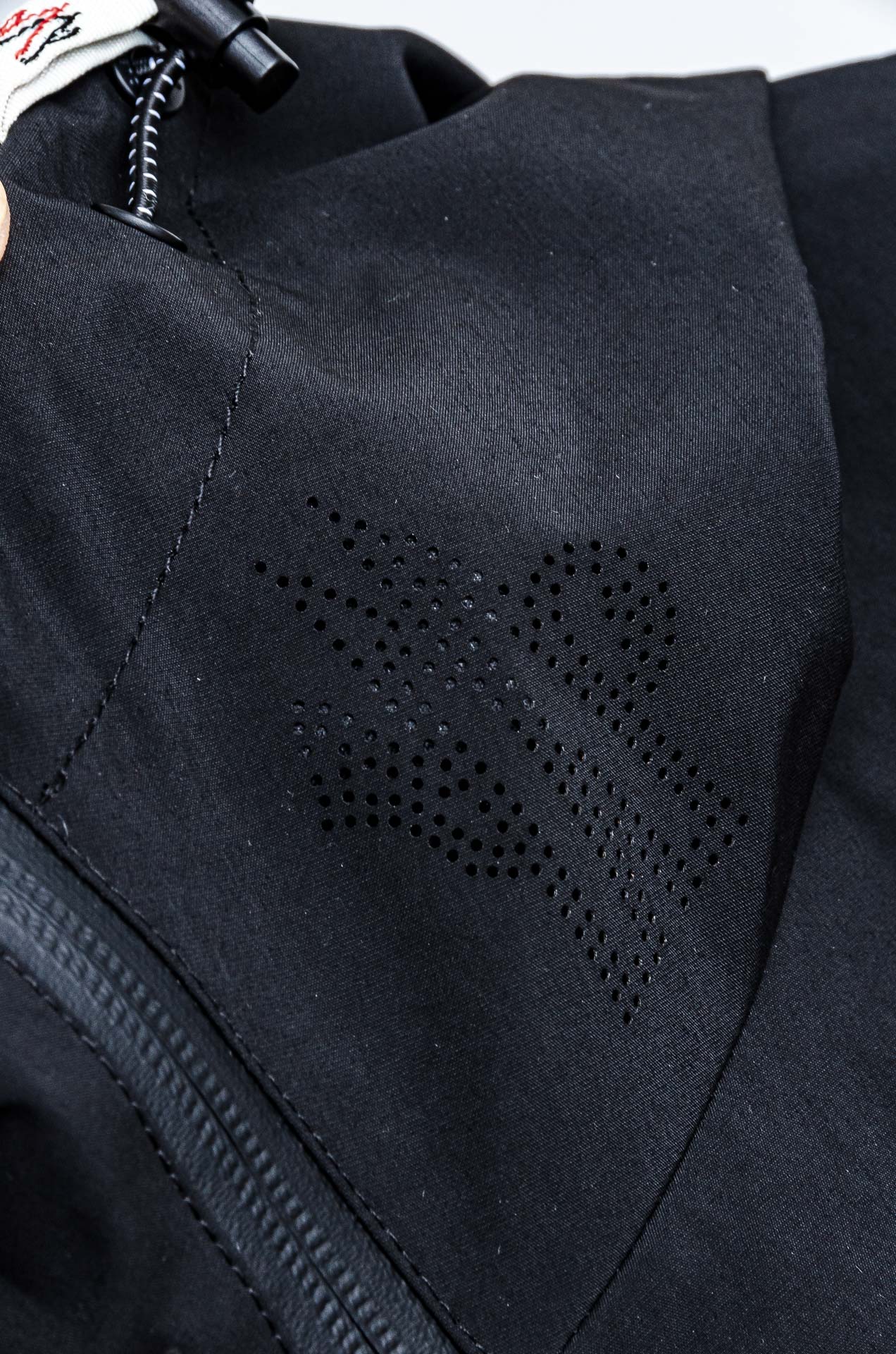 ☀️☀️MONC* LER*.蒙口2025FW最新秋冬新品，连帽防水夹克外套#同步官网发售！该款夹克外层