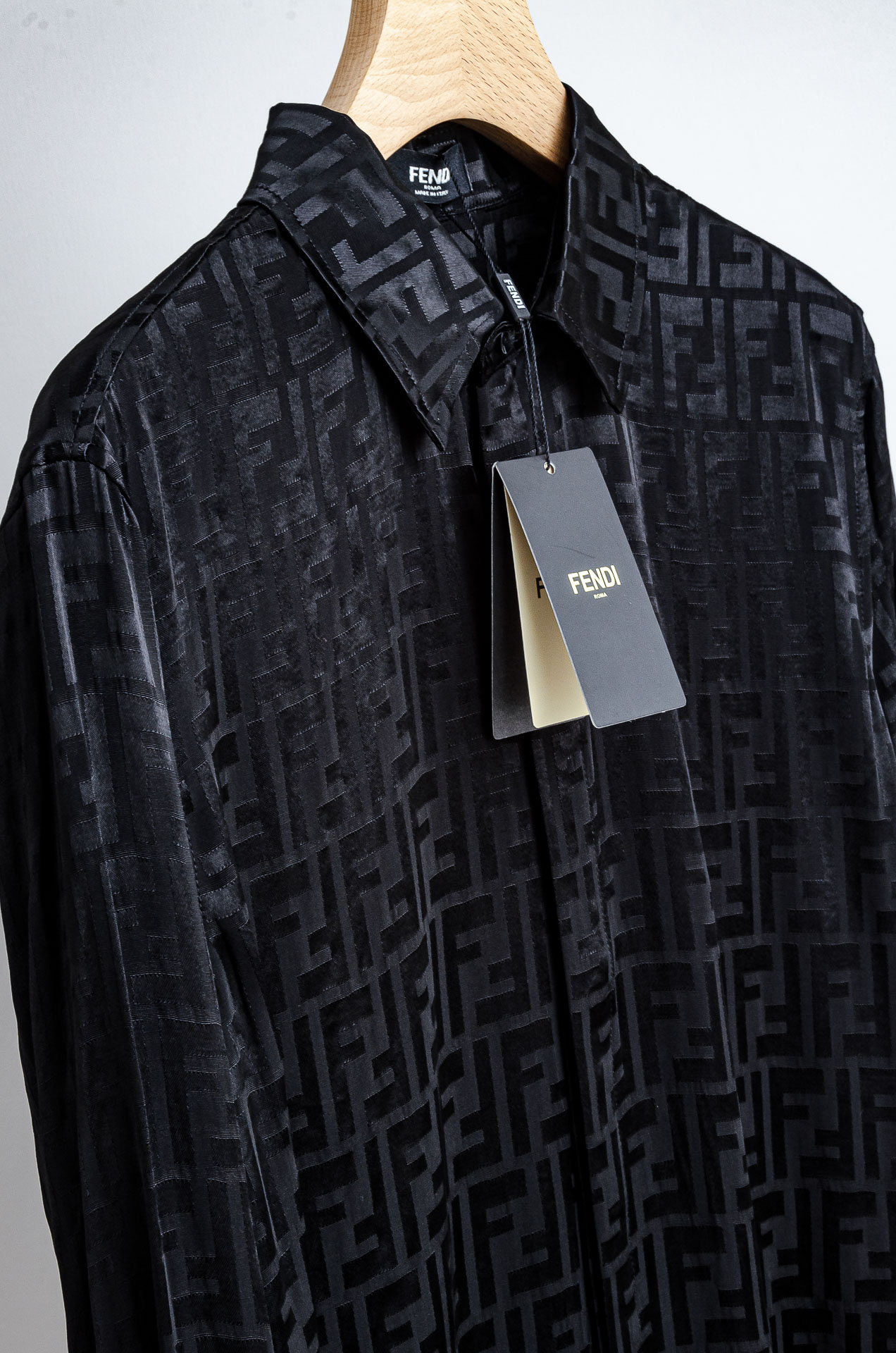 ☀️☀️Fendi 芬迪26新款满幅提花衬衣 #都市简约个性高级风，经典全景提花字母图案设计!最新时尚潮