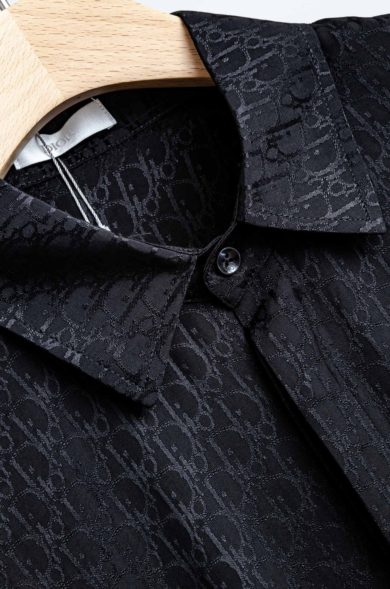 ☀️☀️迪奥dior26新款满幅提花衬衣 #都市简约个性高级风，经典全景提花字母图案设计!最新时尚潮流人