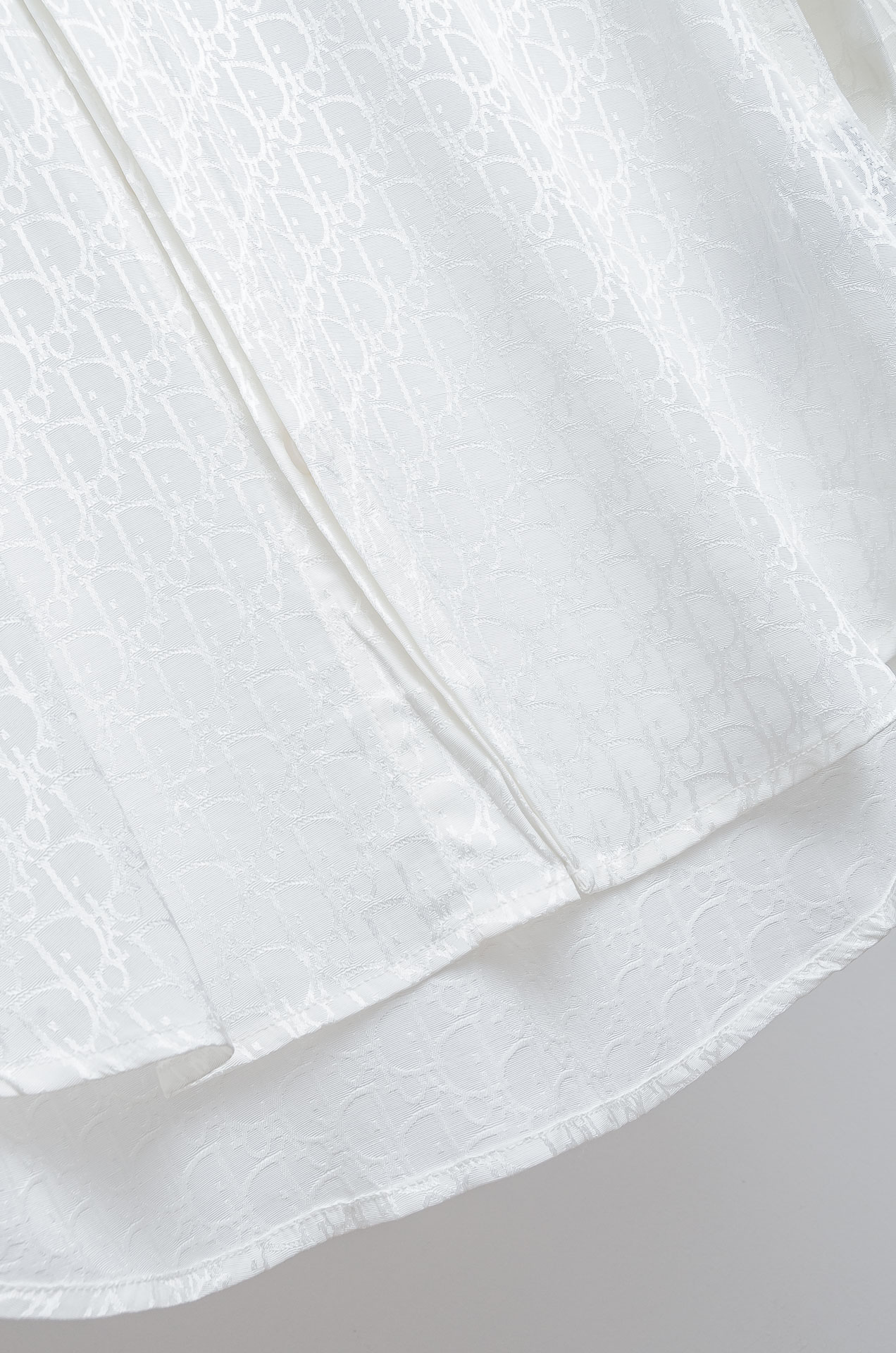 ☀️☀️迪奥dior26新款满幅提花衬衣 #都市简约个性高级风，经典全景提花字母图案设计!最新时尚潮流人