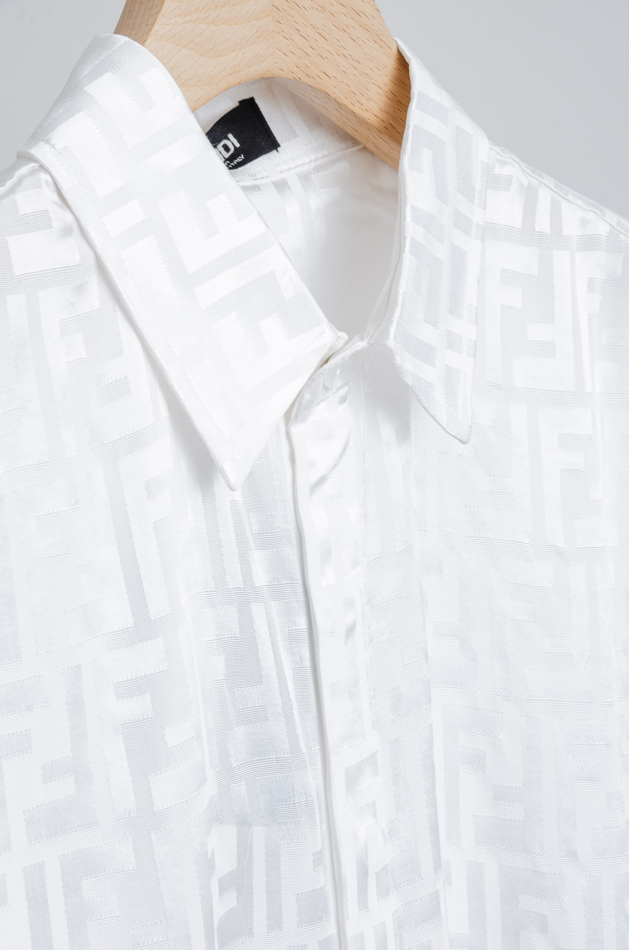 ☀️☀️Fendi 芬迪26新款满幅提花衬衣 #都市简约个性高级风，经典全景提花字母图案设计!最新时尚潮