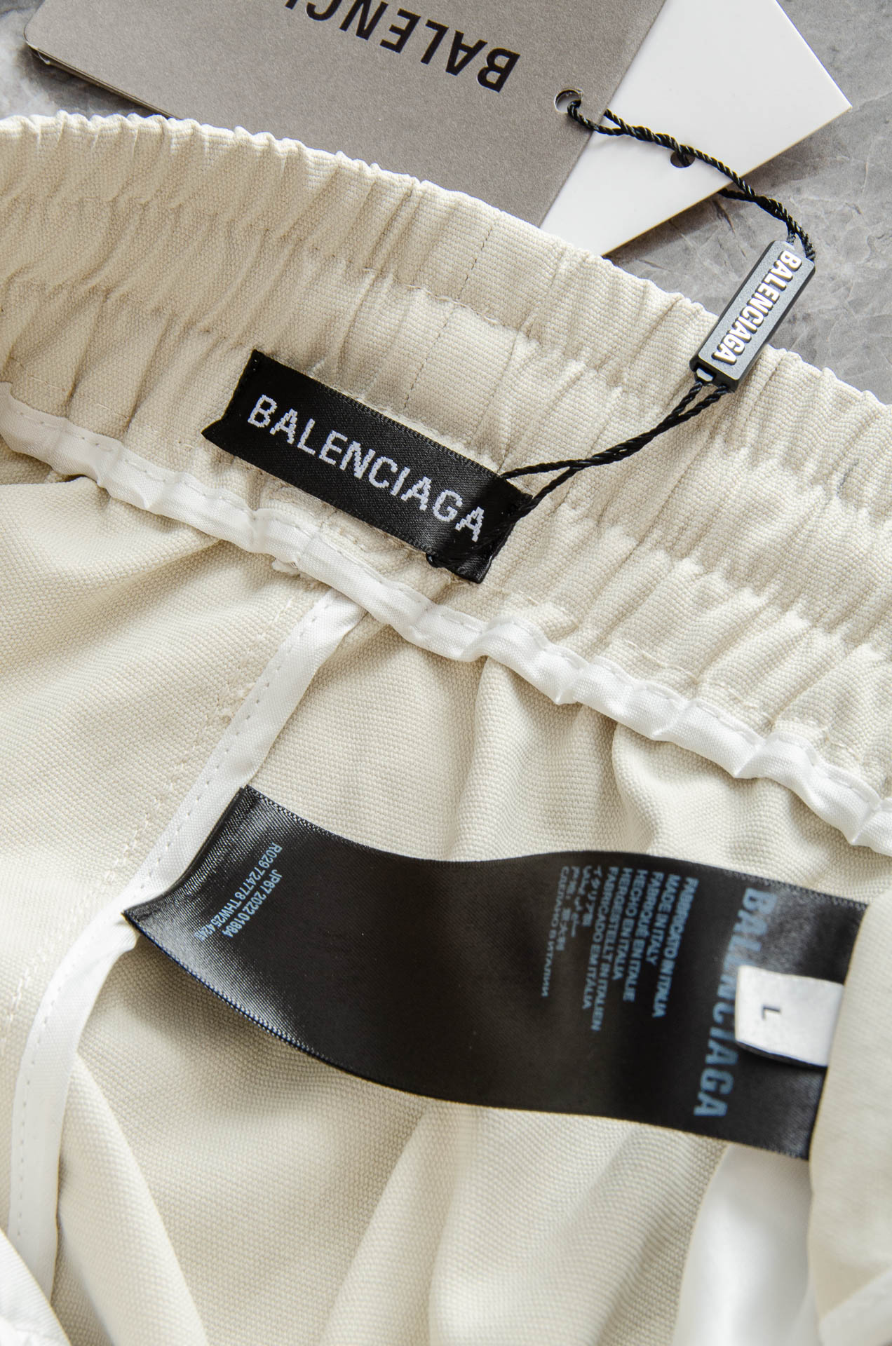 New# 巴黎世家2025最新弹力松紧腰搭配抽绳男士休闲运动长裤#专为追求时尚与舒适的您而设计。极简的风