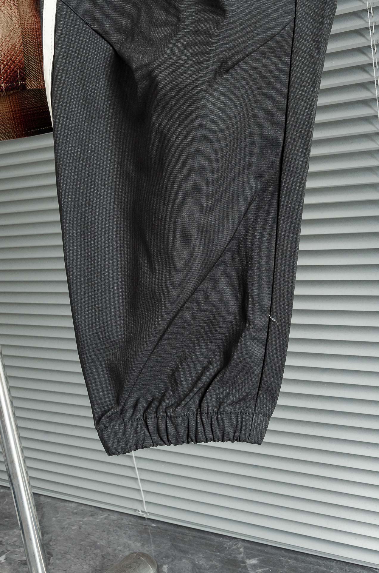 New# 巴黎世家2025最新弹力松紧腰搭配抽绳男士休闲运动长裤#专为追求时尚与舒适的您而设计。极简的风