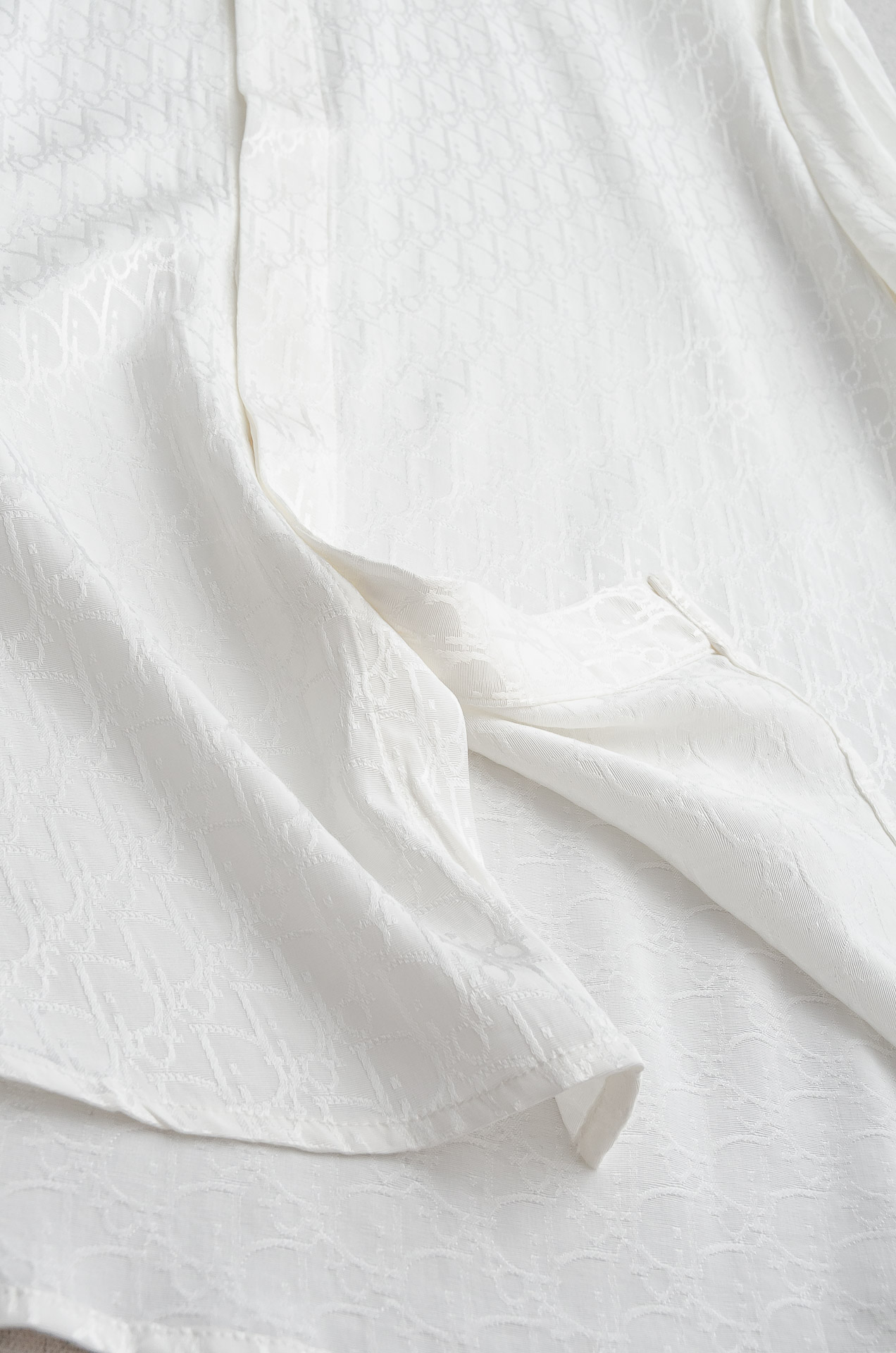 迪奥dior2025新款满幅提花衬衣 #都市简约个性高级风，经典全景提花字母图案设计!最新时尚潮流人气产