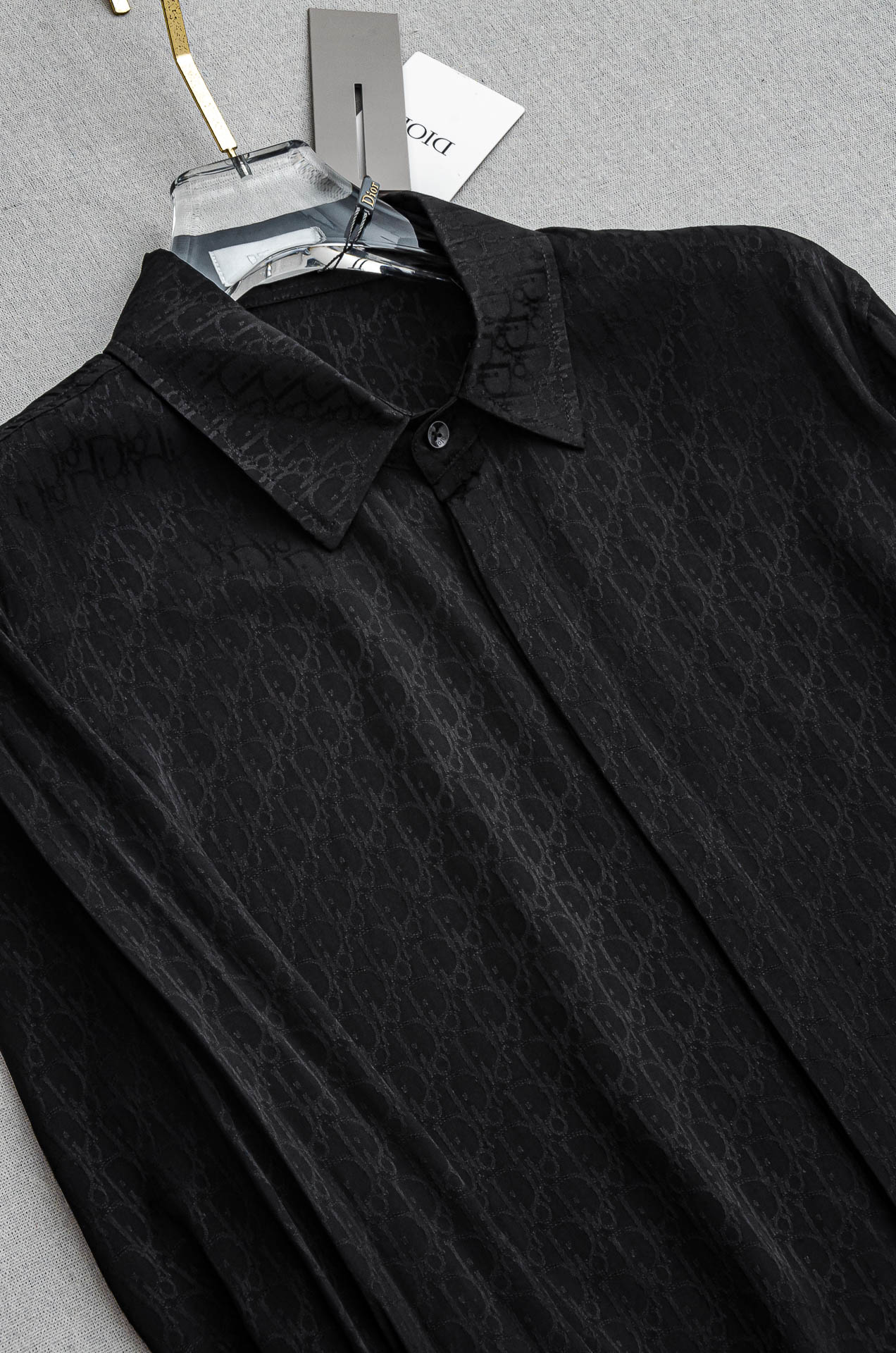 迪奥dior2025新款满幅提花衬衣 #都市简约个性高级风，经典全景提花字母图案设计!最新时尚潮流人气产