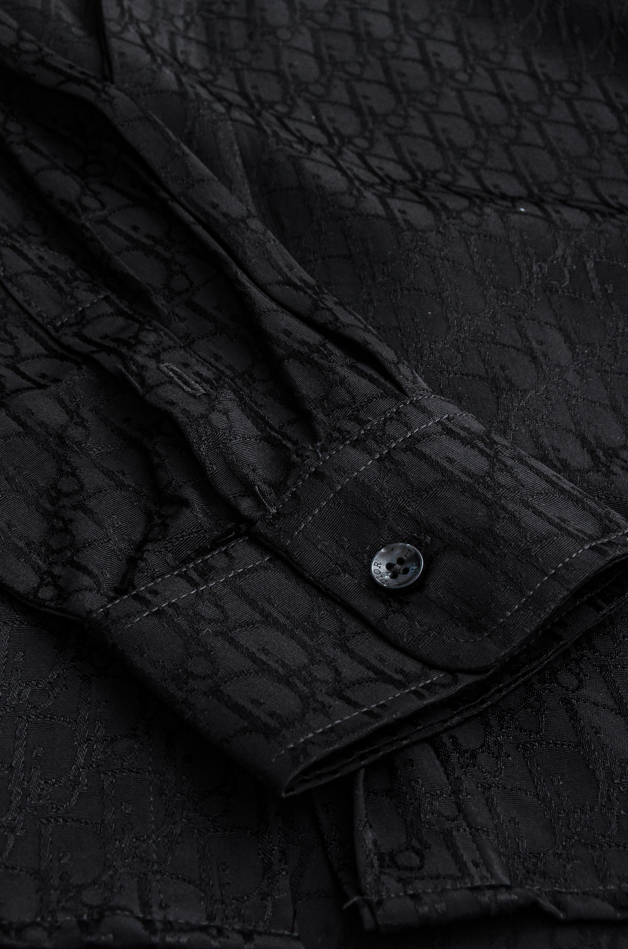 迪奥dior2025新款满幅提花衬衣 #都市简约个性高级风，经典全景提花字母图案设计!最新时尚潮流人气产