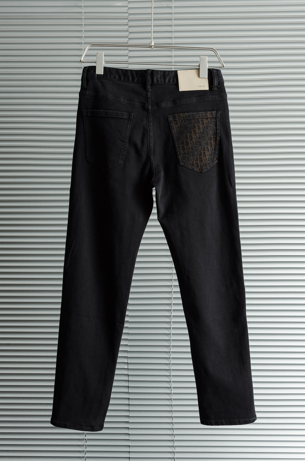 Dior 迪奥 2025男士时尚直筒牛仔长裤！最新裤装单品奉献，所有品质控男粉必须入手的极品，这样一条段