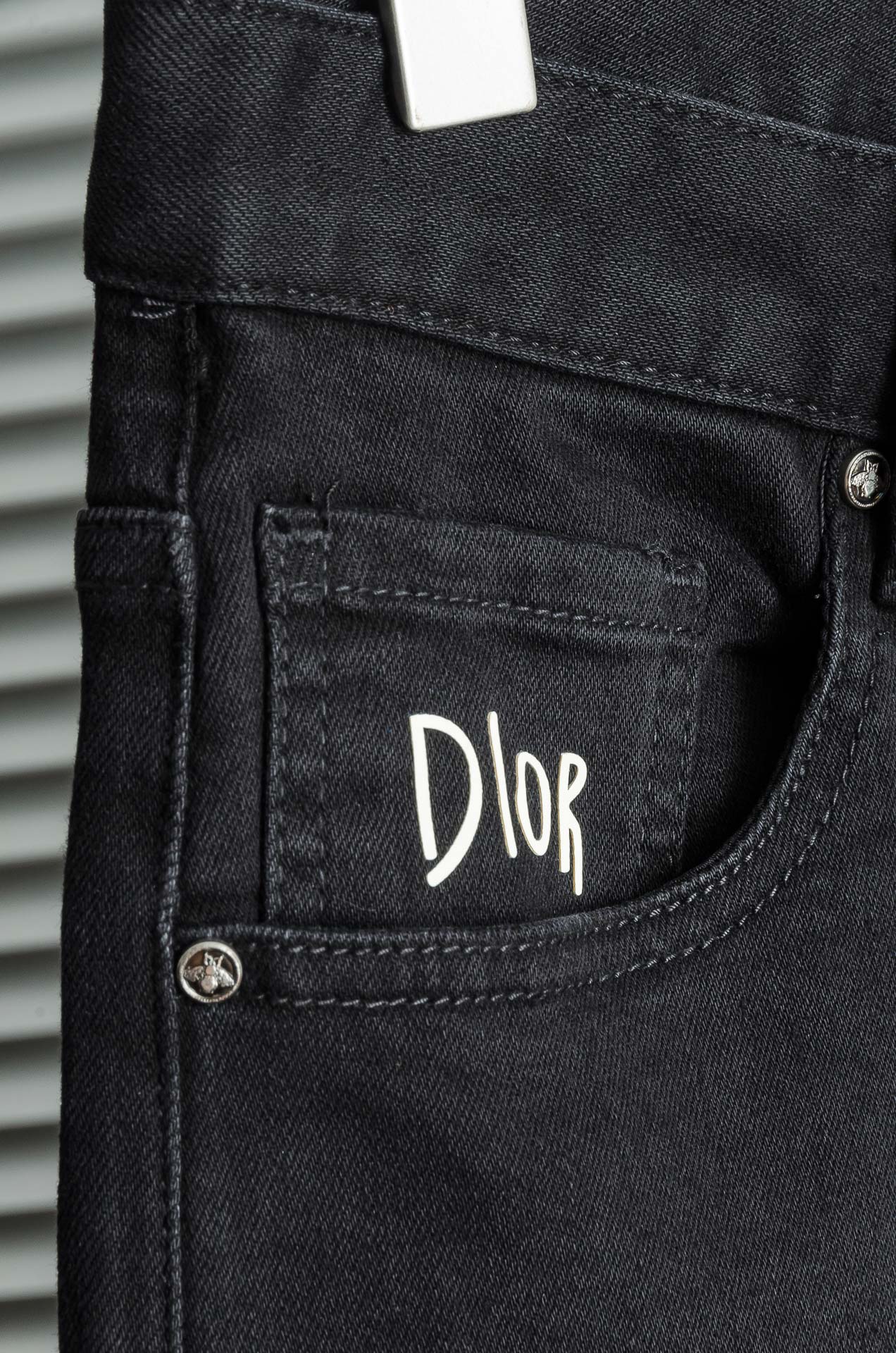 Dior 迪奥 2025男士时尚直筒牛仔长裤！最新裤装单品奉献，所有品质控男粉必须入手的极品，这样一条段