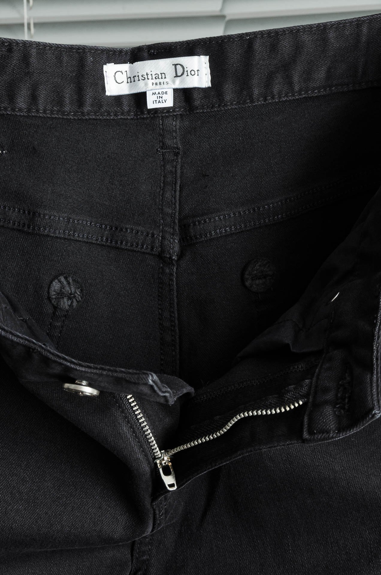 Dior 迪奥 2025男士时尚直筒牛仔长裤！最新裤装单品奉献，所有品质控男粉必须入手的极品，这样一条段