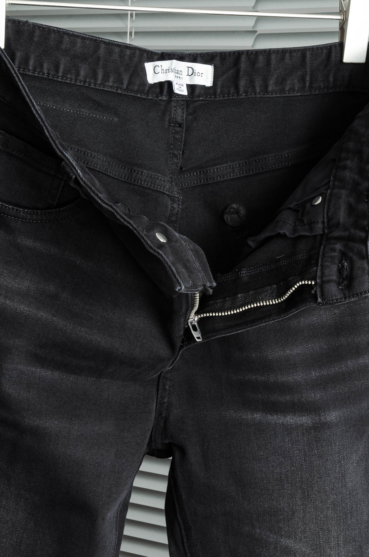 Dior 迪奥 2025男士时尚直筒牛仔长裤！最新裤装单品奉献，所有品质控男粉必须入手的极品，这样一条段