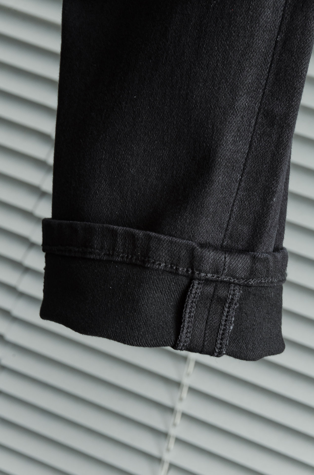 Dior 迪奥 2025男士时尚直筒牛仔长裤！最新裤装单品奉献，所有品质控男粉必须入手的极品，这样一条段