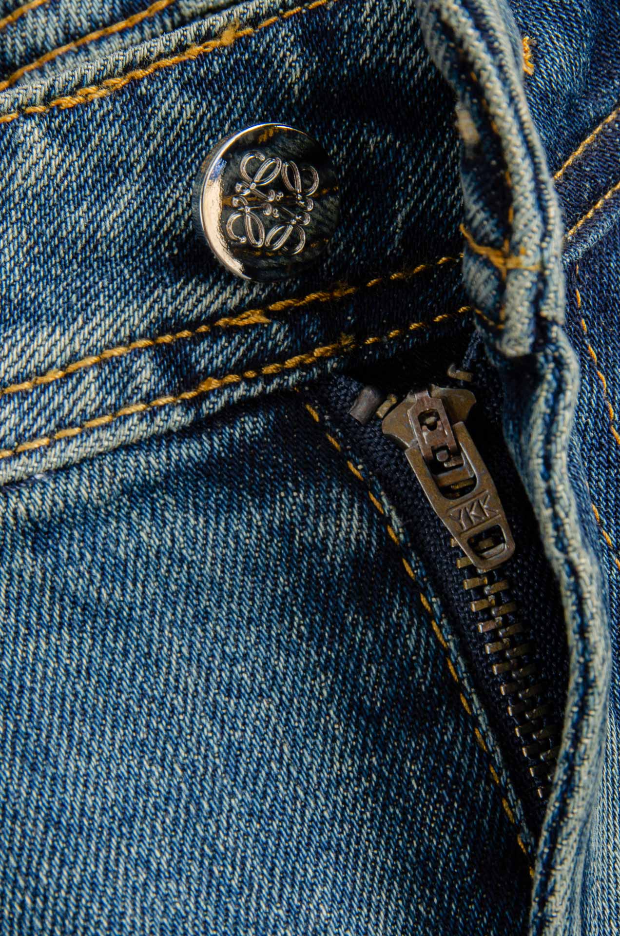 罗意威loewe 男士时装款商务休闲丹宁牛仔裤巴黎秀场演绎款！！高端奢华且非常牛掰的一款丹宁裤装，前插袋