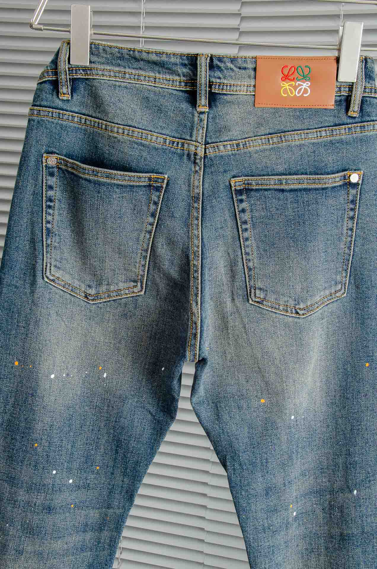 罗意威loewe 男士时装款商务休闲丹宁牛仔裤巴黎秀场演绎款！！高端奢华且非常牛掰的一款丹宁裤装，前插袋