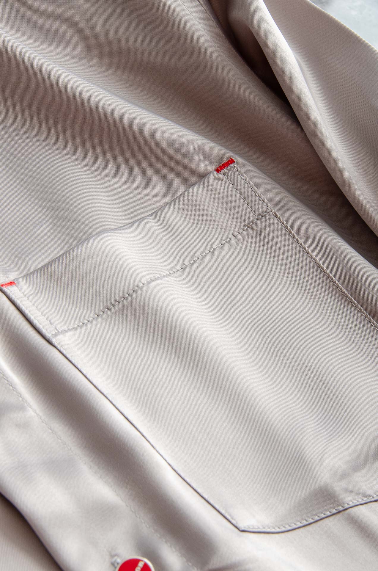 kiton2025新品 流光质感缎面面料，休闲定制纽扣免烫男士典雅纯色翻领长袖衬衫真的是秋季必备款了，抗