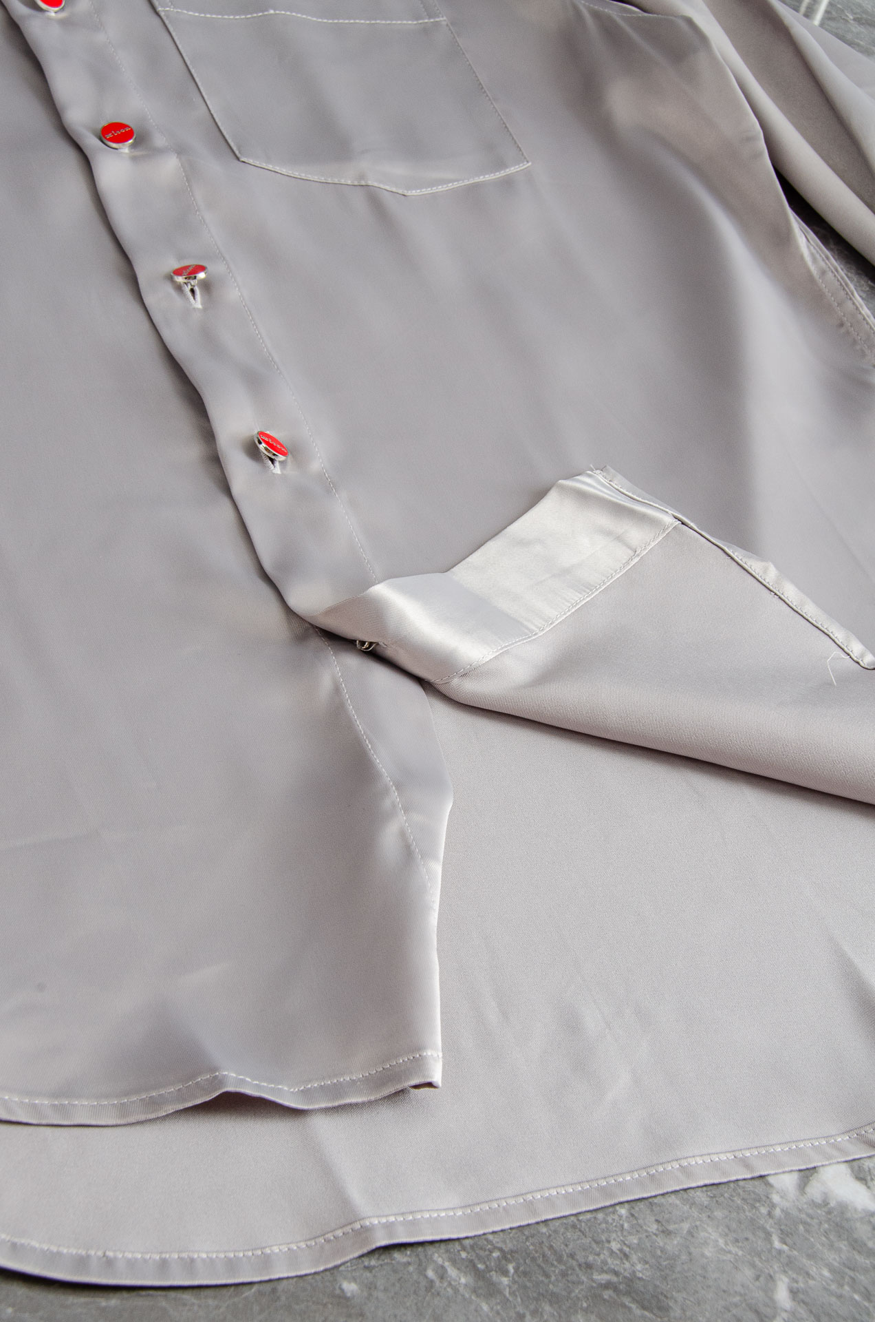 kiton2025新品 流光质感缎面面料，休闲定制纽扣免烫男士典雅纯色翻领长袖衬衫真的是秋季必备款了，抗