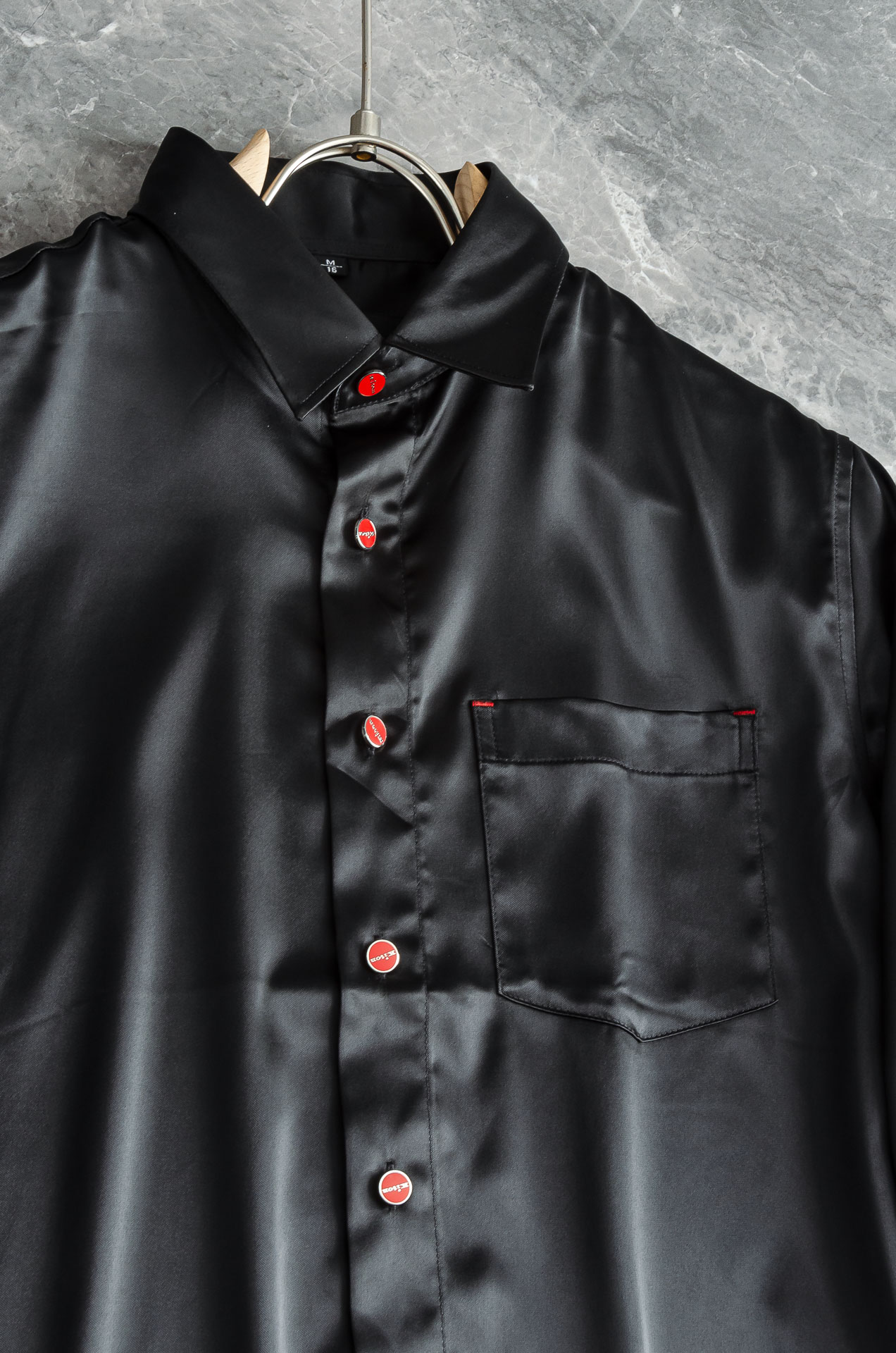 kiton2025新品 流光质感缎面面料，休闲定制纽扣免烫男士典雅纯色翻领长袖衬衫真的是秋季必备款了，抗