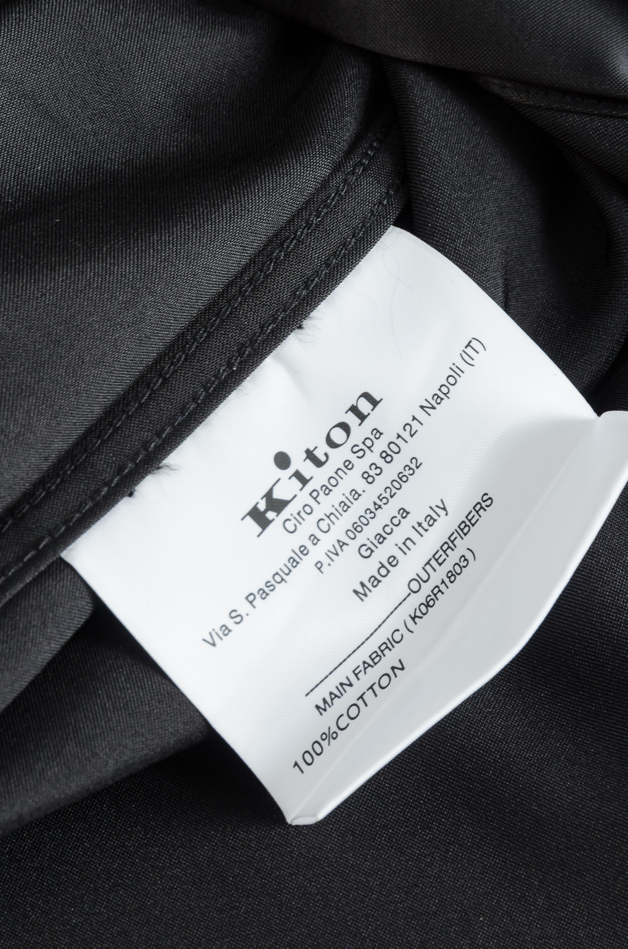 kiton2025新品 流光质感缎面面料，休闲定制纽扣免烫男士典雅纯色翻领长袖衬衫真的是秋季必备款了，抗