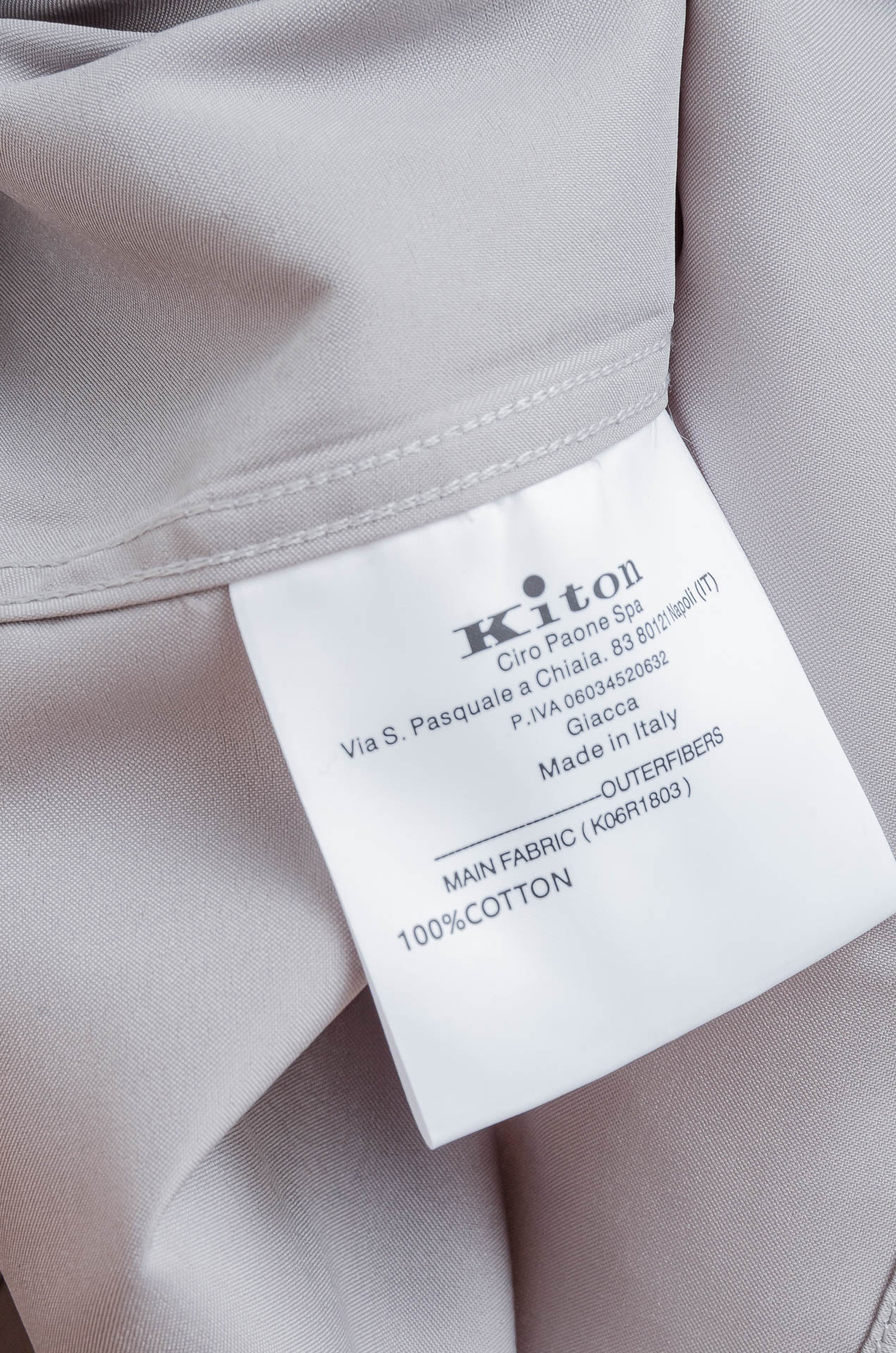 ☀️☀️kiton2025新品高端商务休闲定制纽扣免烫男士典雅纯色翻领长袖衬衫真的是秋季必备款了，抗皱耐