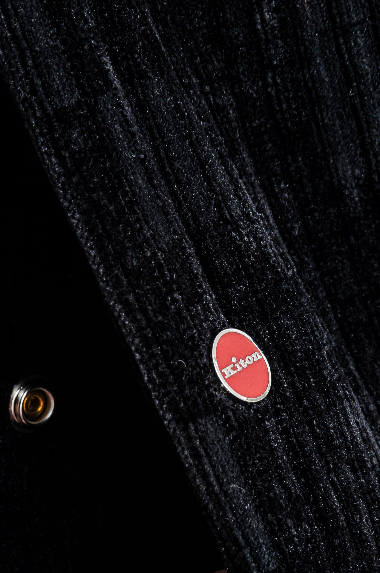 ☀️☀️kiton2025新品时装款舒适直筒立体剪裁完美修饰腿型男士商务休闲长裤极简风的一款休闲裤，采用