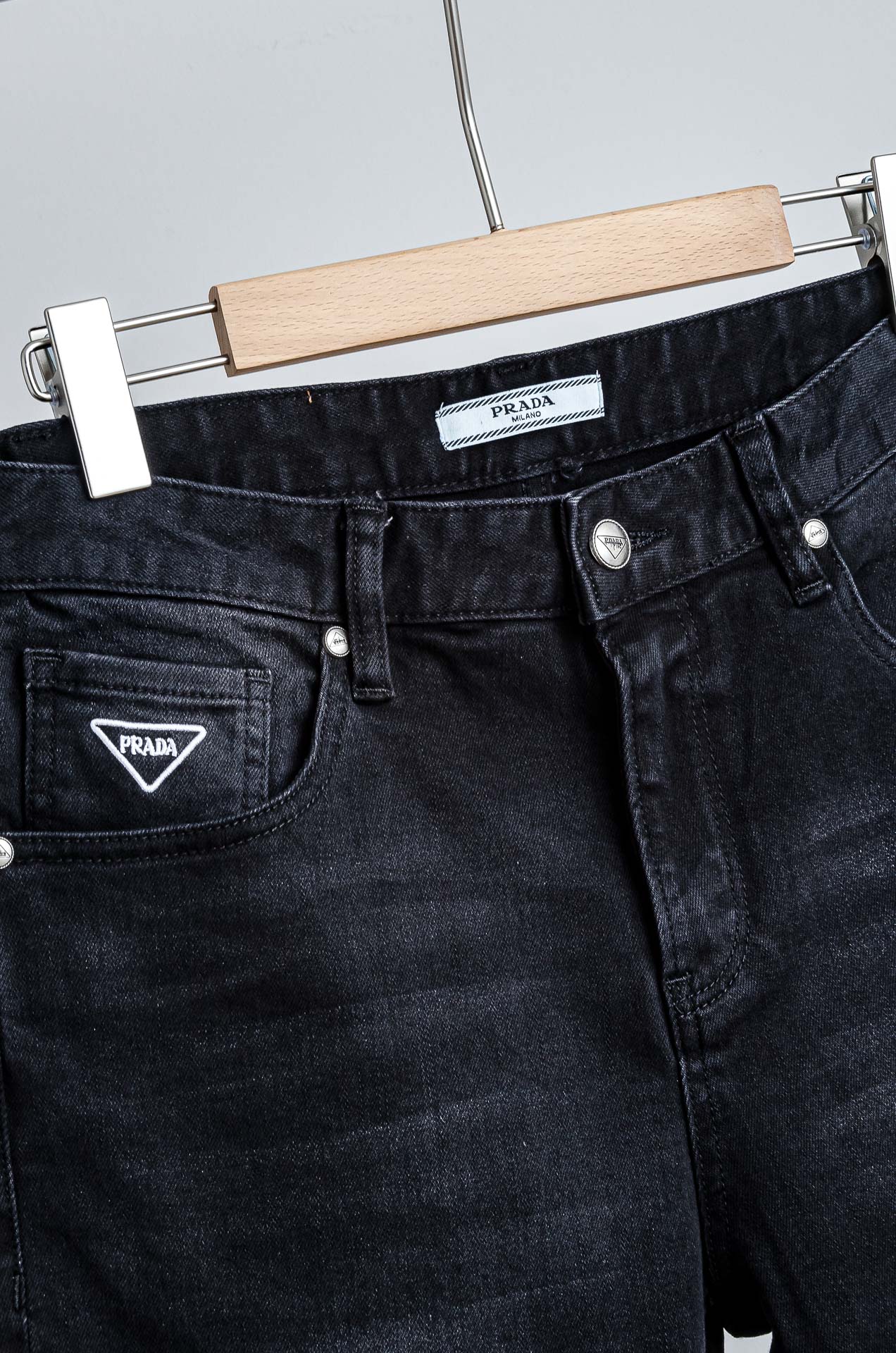 ☀️☀️Prada普拉达2026男士时尚直筒牛仔长裤！最新裤装单品奉献，所有品质控男粉必须入手的极品，这