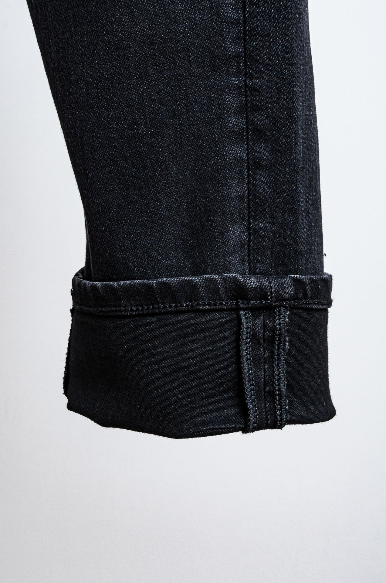 ☀️☀️Prada普拉达2026男士时尚直筒牛仔长裤！最新裤装单品奉献，所有品质控男粉必须入手的极品，这