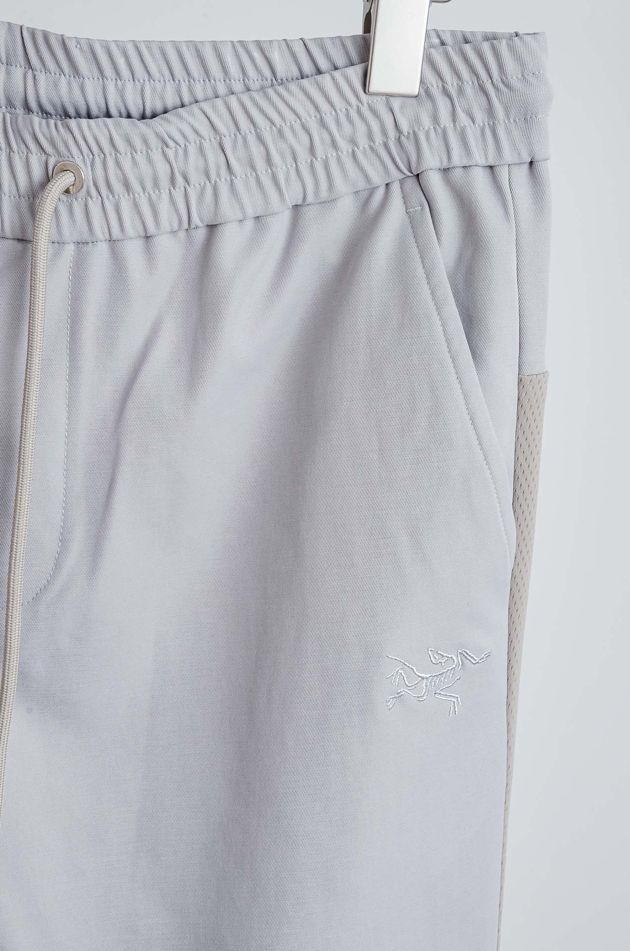 ☀️☀️始祖鸟2026 立体刺绣修饰弹力抽绳腰头男士休闲舒适直筒长裤其匠心打造，毋庸置疑的极品重磅，无需