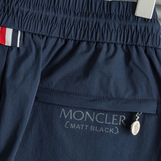 moncler蒙口2025FW科技轻薄尼龙面料夹克套装#(夹克外套+长裤)贸易公司稀有面料流出,市面上罕 moncler蒙口2025FW科技轻薄尼龙面料夹克套装#(夹克外套+长裤)贸易公司稀有面料流出,市面上罕