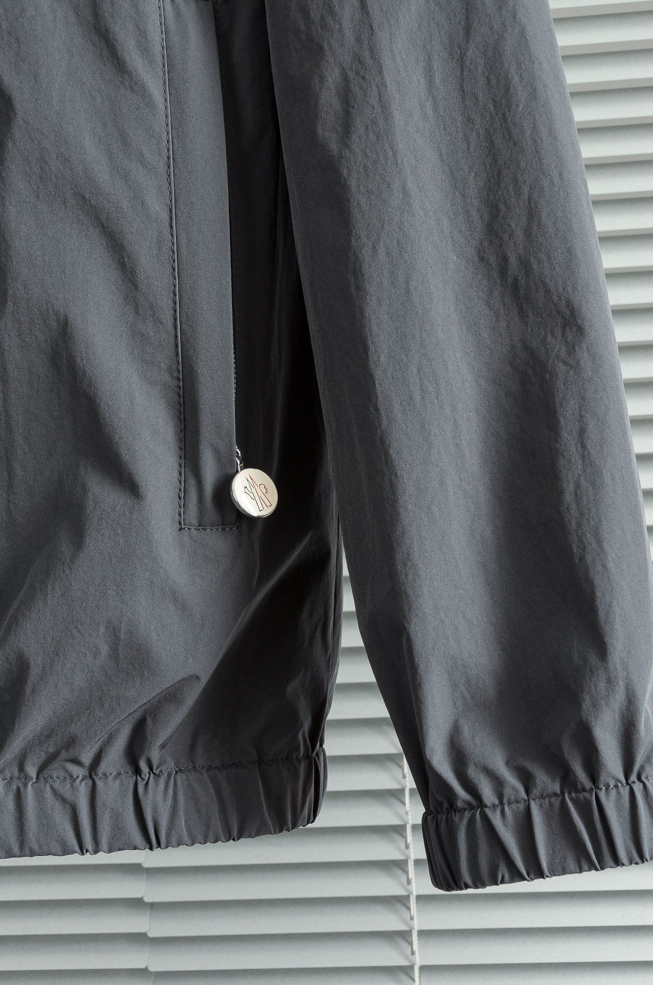 Moncler 2025FW科技轻薄尼龙面料夹克套装#(夹克外套+长裤)贸易公司稀有面料流出，市面上罕见