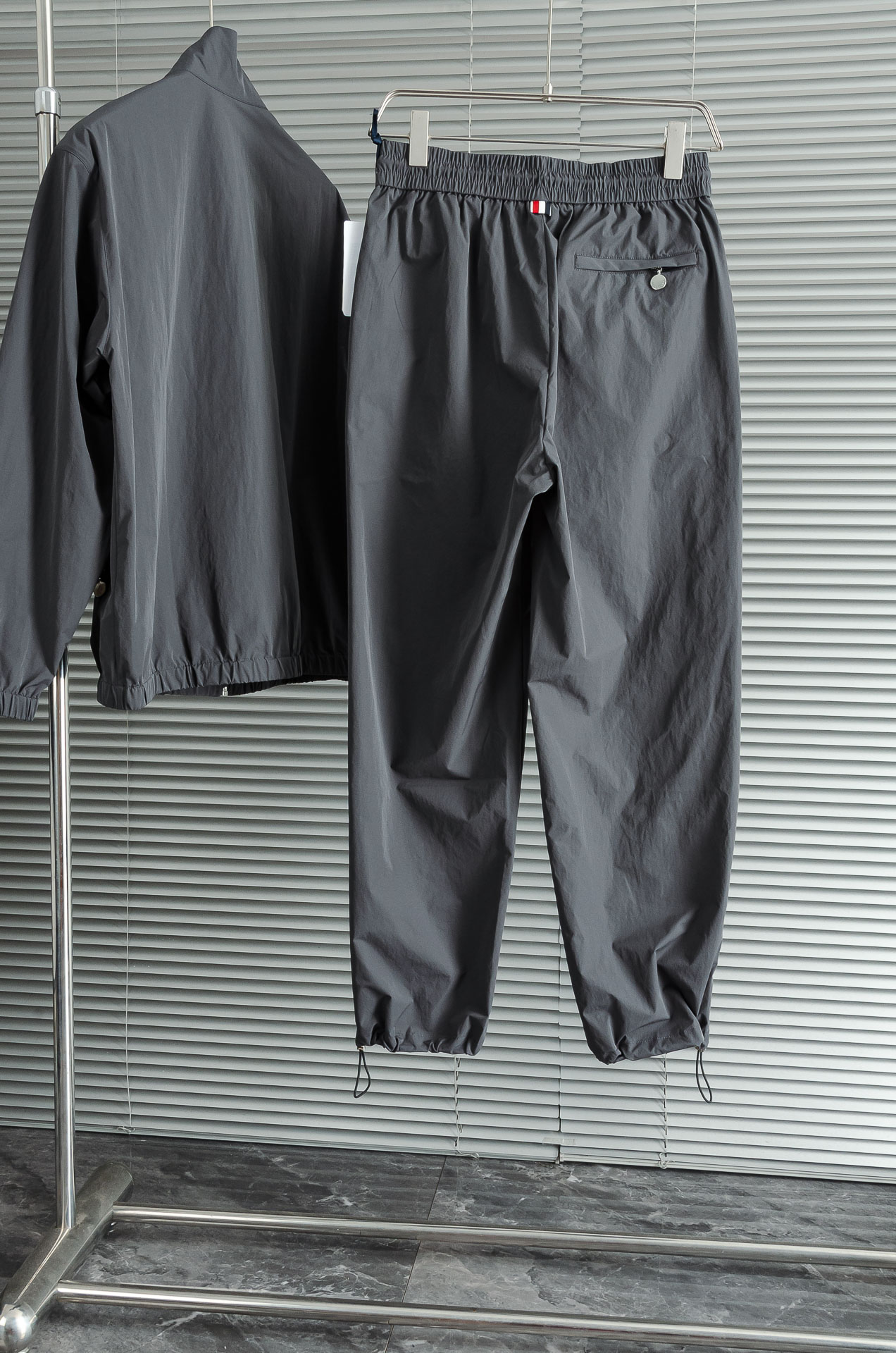 Moncler 2025FW科技轻薄尼龙面料夹克套装#(夹克外套+长裤)贸易公司稀有面料流出，市面上罕见