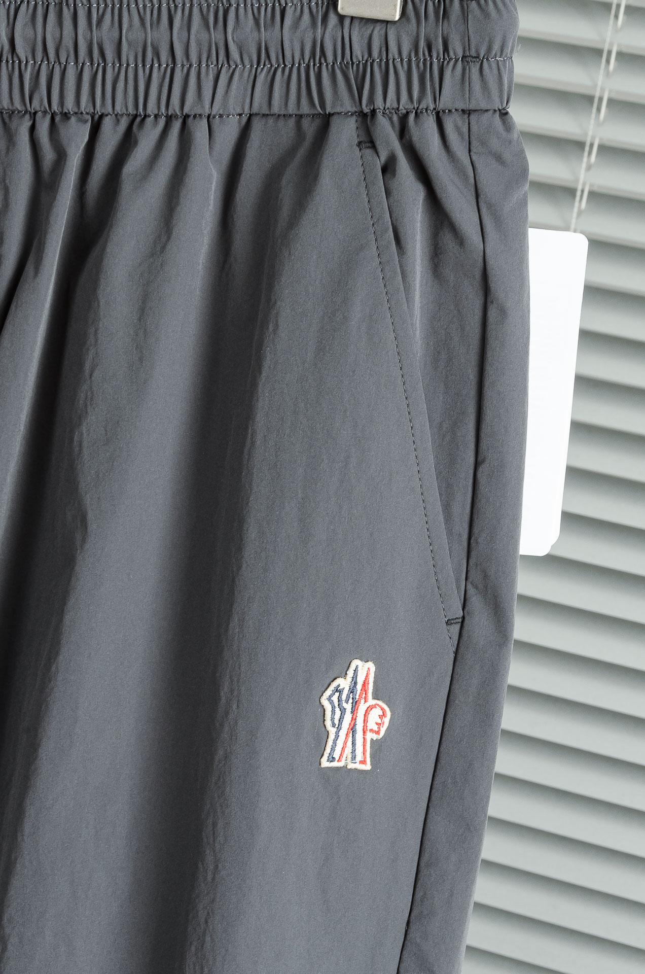 Moncler 2025FW科技轻薄尼龙面料夹克套装#(夹克外套+长裤)贸易公司稀有面料流出，市面上罕见