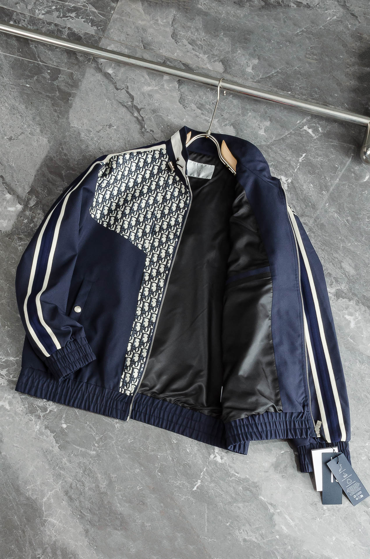 Dior Oblique Hooded Utility Vest迪奥经典老花夹克外套｜实用主义中的法式美