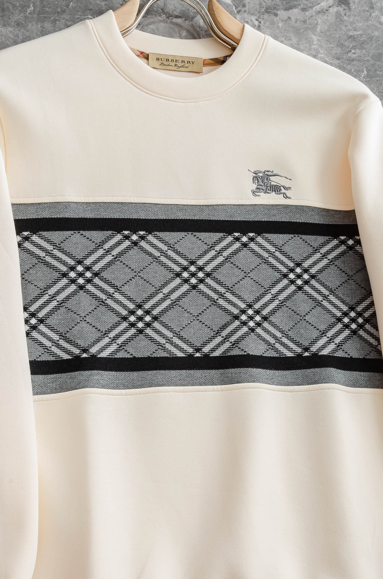 BURBERRY 2025FW新品 空气层肌理感客供进口舒适透气挺括版 拼皮料修饰拉链翻领长袖男士卫衣#