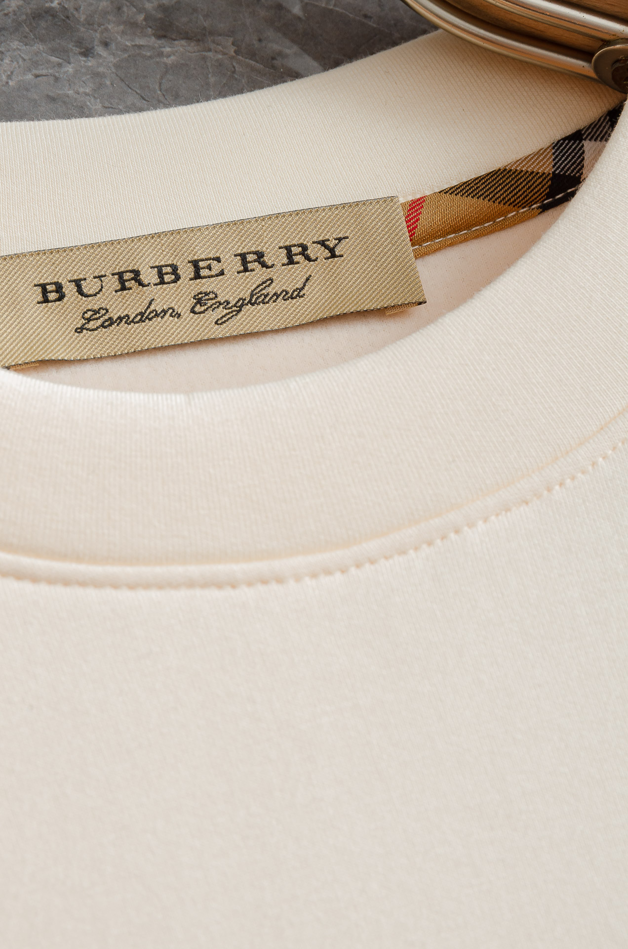 BURBERRY 2025FW新品 空气层肌理感客供进口舒适透气挺括版 拼皮料修饰拉链翻领长袖男士卫衣#