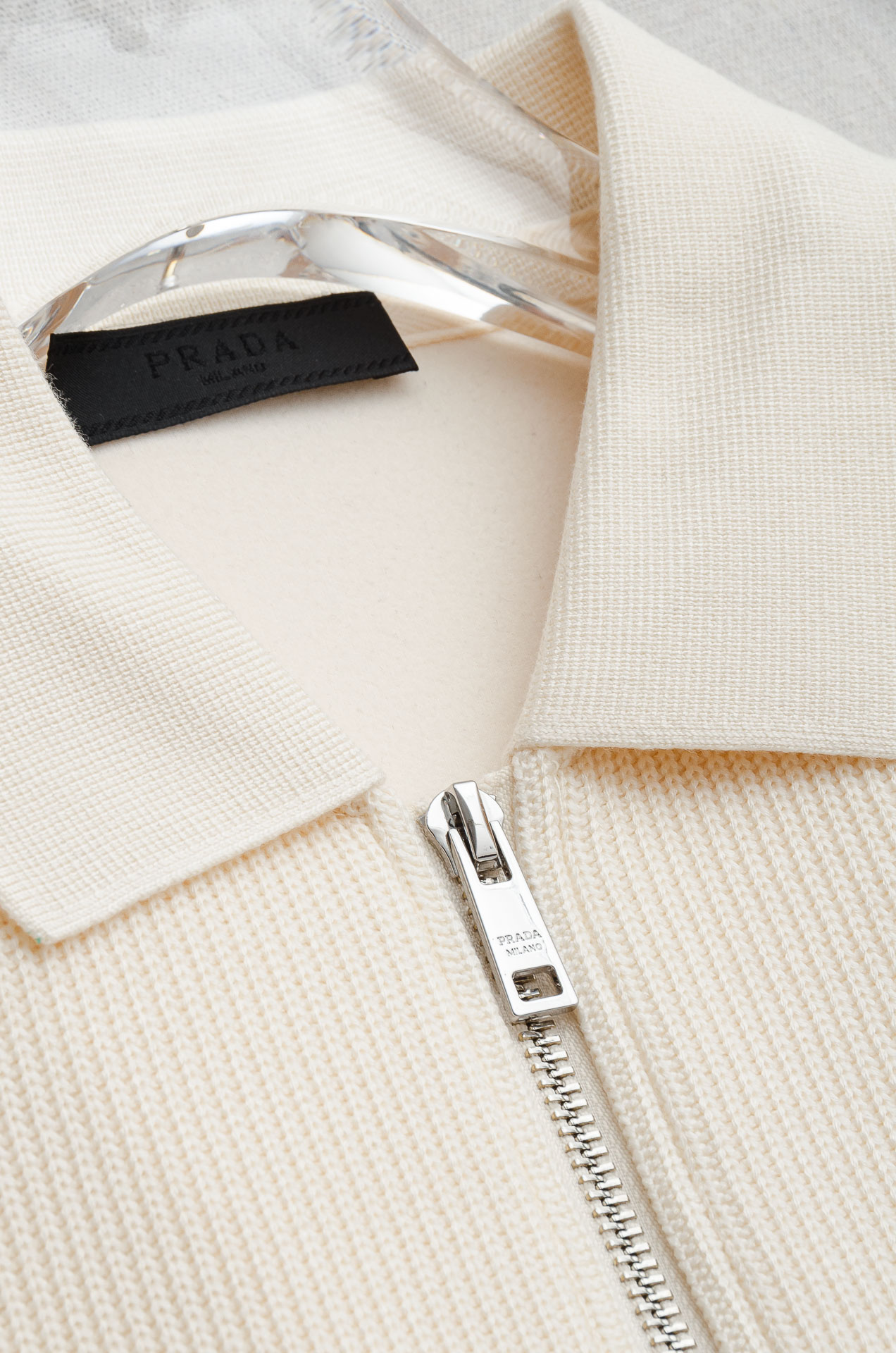 普拉达Prada 2025FW新品 空气层肌理感客供进口舒适透气挺括版 拼皮料修饰拉链翻领长袖男士卫衣#