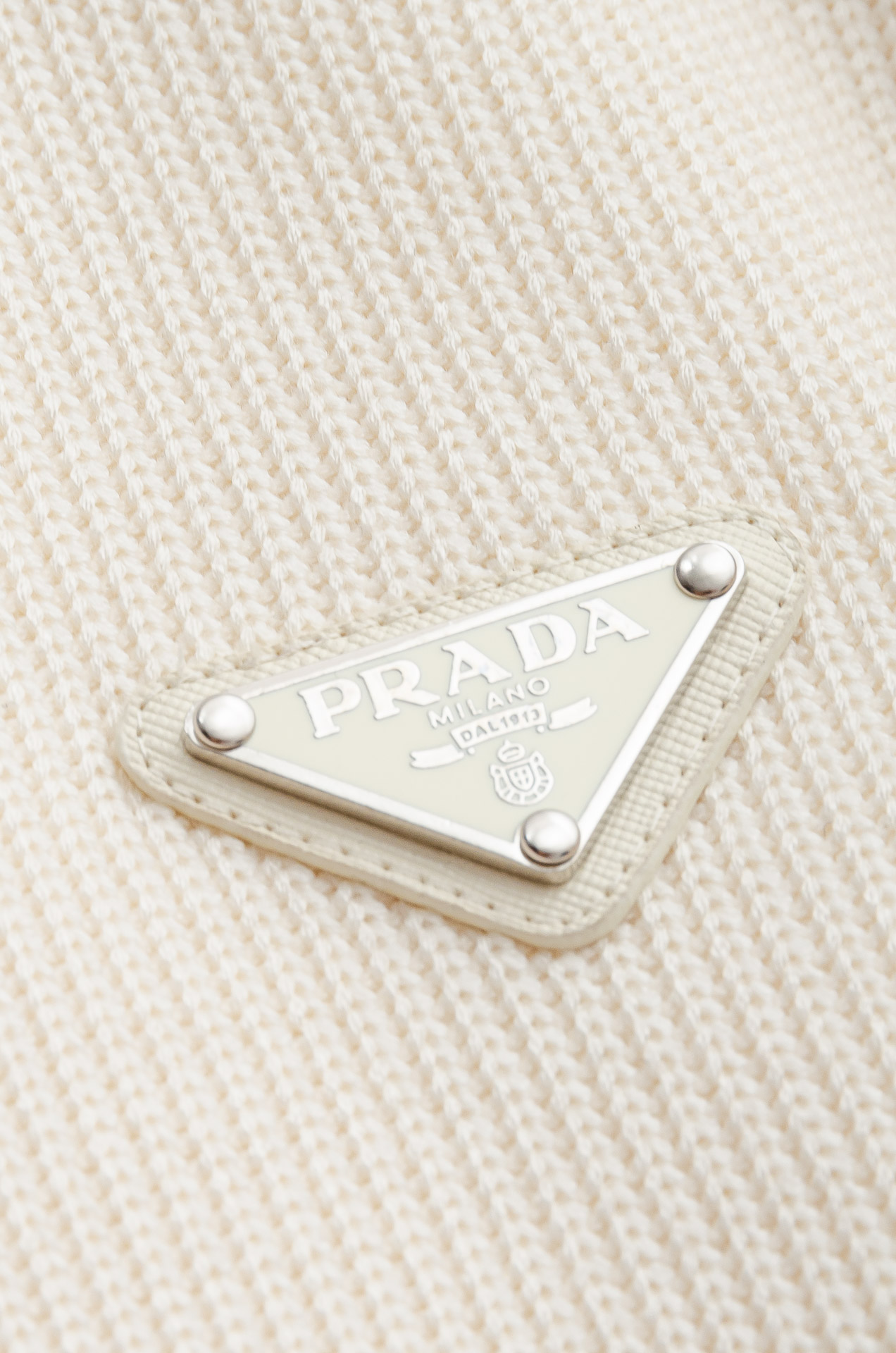 普拉达Prada 2025FW新品 空气层肌理感客供进口舒适透气挺括版 拼皮料修饰拉链翻领长袖男士卫衣#