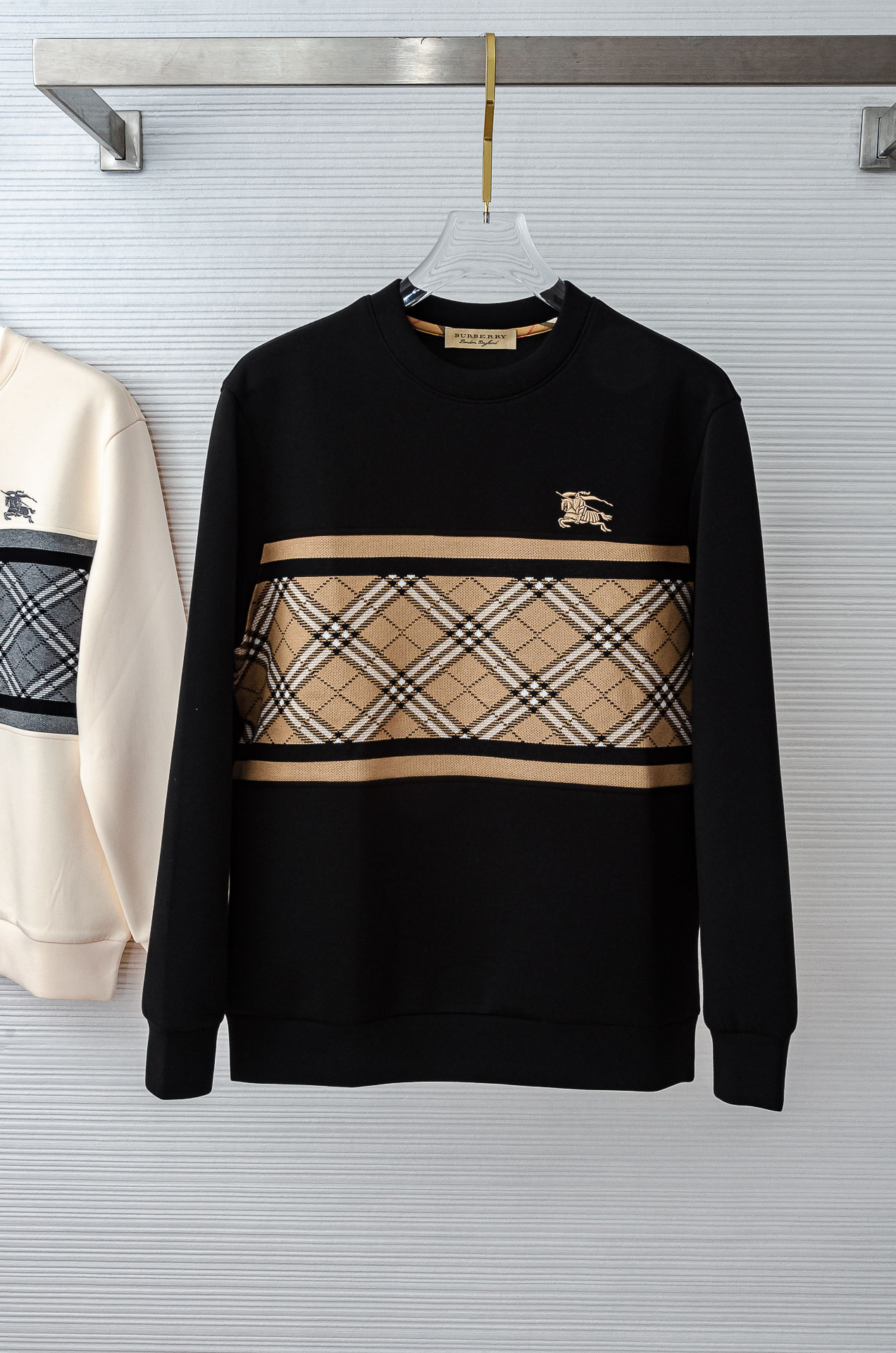 BURBERRY 2025FW新品 空气层肌理感客供进口舒适透气挺括版 拼皮料修饰拉链翻领长袖男士卫衣#