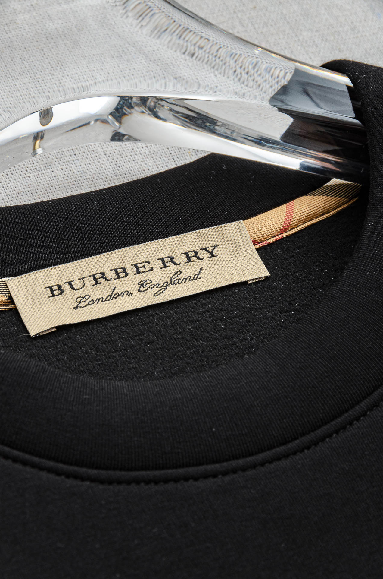 BURBERRY 2025FW新品 空气层肌理感客供进口舒适透气挺括版 拼皮料修饰拉链翻领长袖男士卫衣#