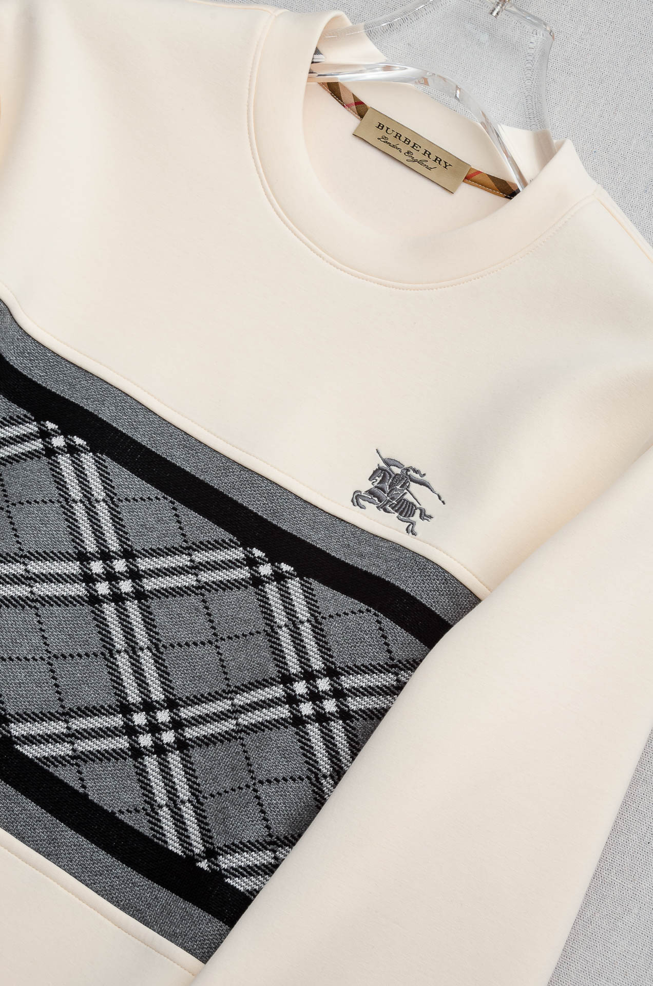 BURBERRY 2025FW新品 空气层肌理感客供进口舒适透气挺括版 拼皮料修饰拉链翻领长袖男士卫衣#