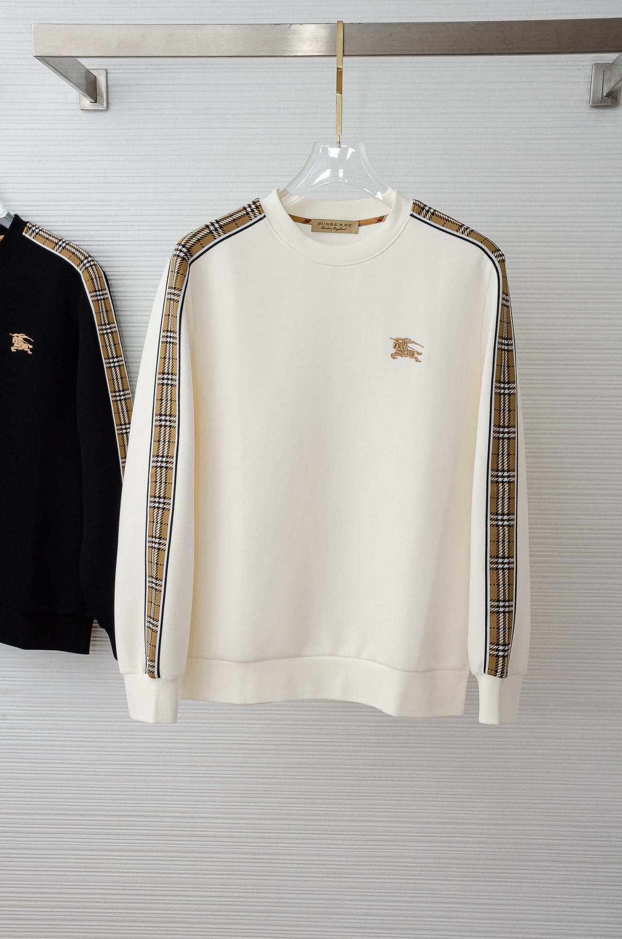 BURBERRY 2025FW新品 空气层肌理感客供进口舒适透气挺括版 拼皮料修饰拉链翻领长袖男士卫衣#