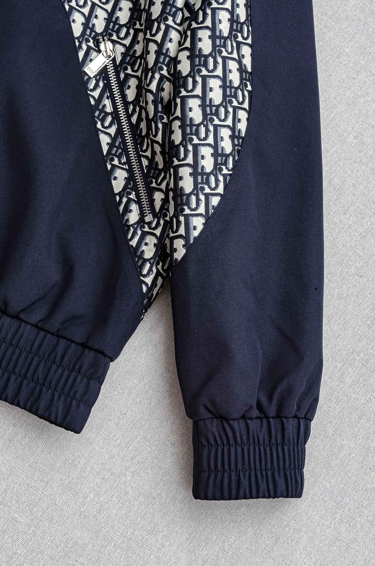 Dior Oblique Hooded Utility Vest迪奥经典老花夹克外套#这款外套以标志性的