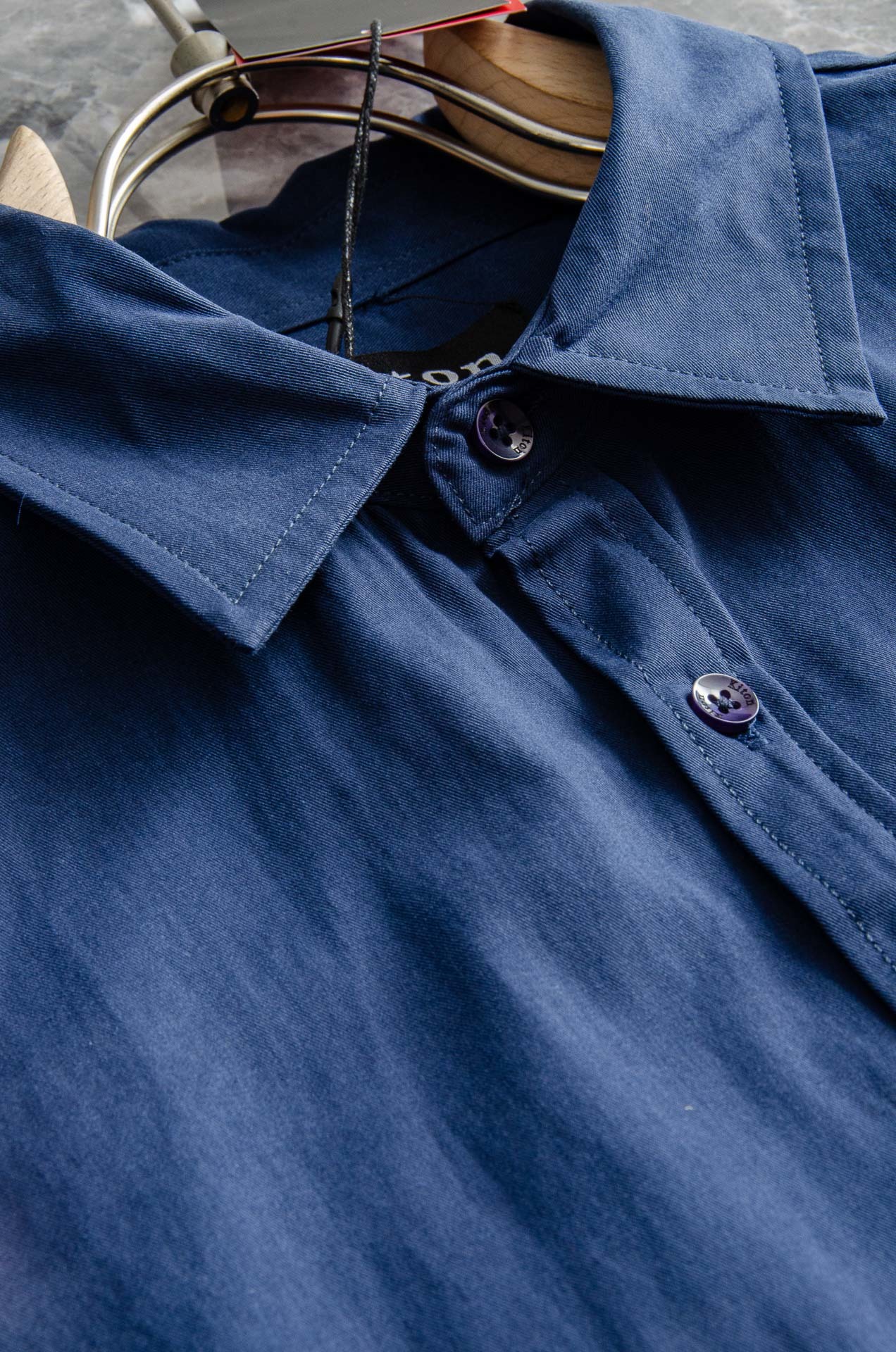 New#kiton 2025最新男士牛津布长袖衬衫,香港贸易公司货,纯正洋行渠道,品相完美如斯,高端意大
